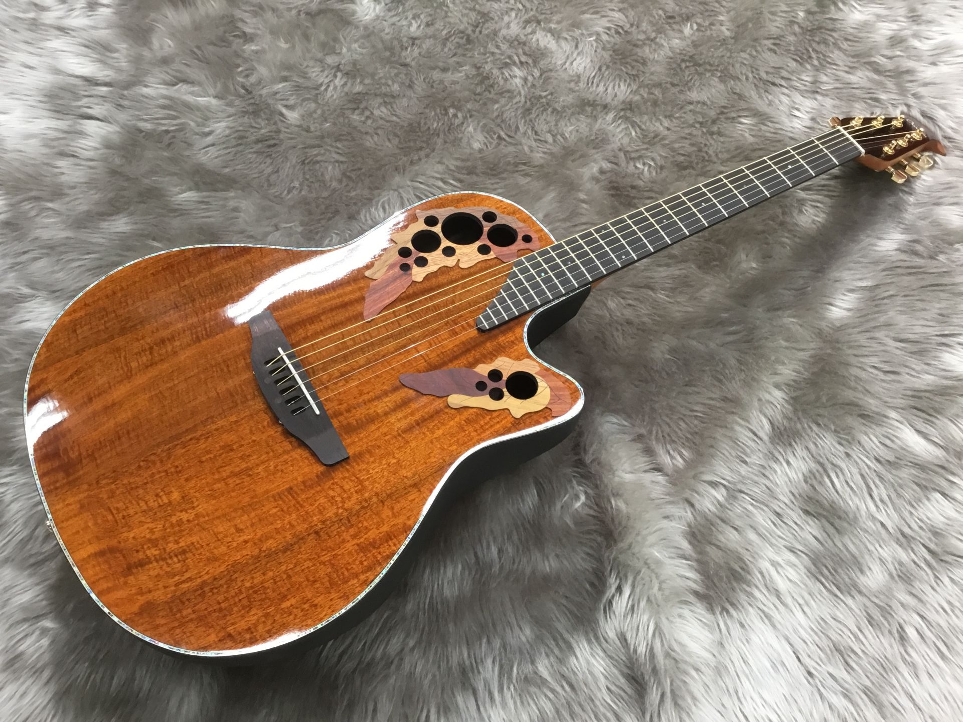 【入荷情報】Ovation – CE44P-FKOA