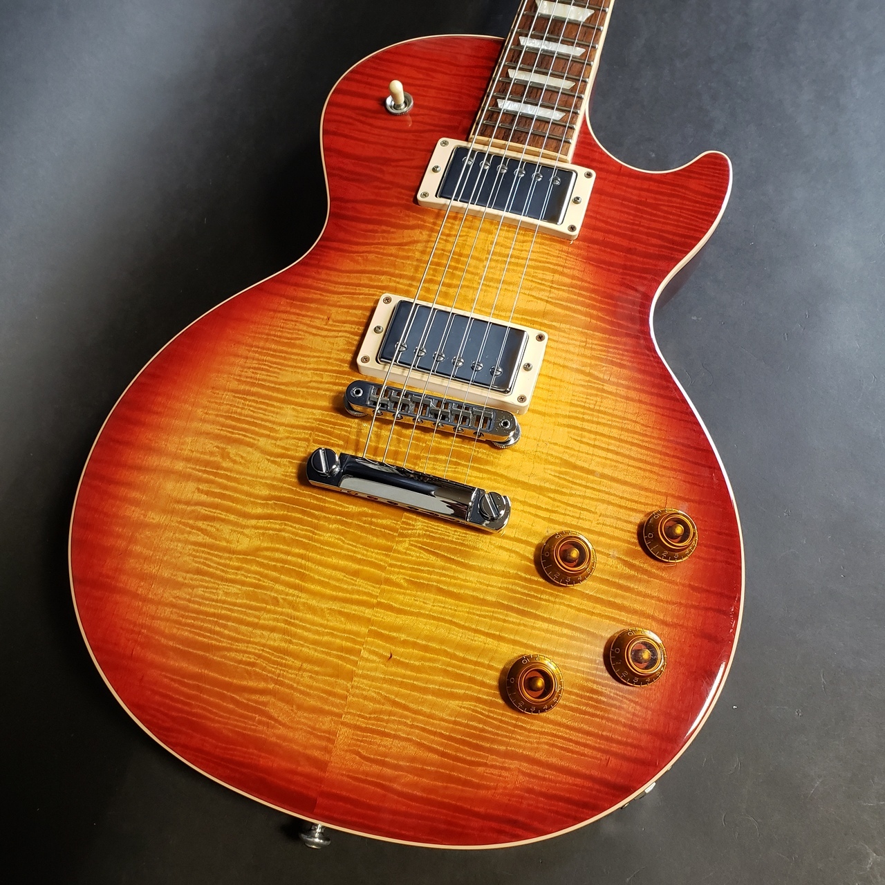 CONTENTSLes Paul Standard 2017が中古で入荷しました！特徴・仕様楽器別在庫情報一覧遠方で来れない方必見！楽器通販サイト『デジマート』『ギタセレ』での購入も可能です！最新情報を手に入れようご購入・試奏に関して音楽をもっと楽しみたい方へお問い合わせLes Paul Stand […]