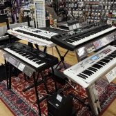 シンセサイザーをお探しなら当店へ!各種シンセ、ステージキーボード取り揃えています!