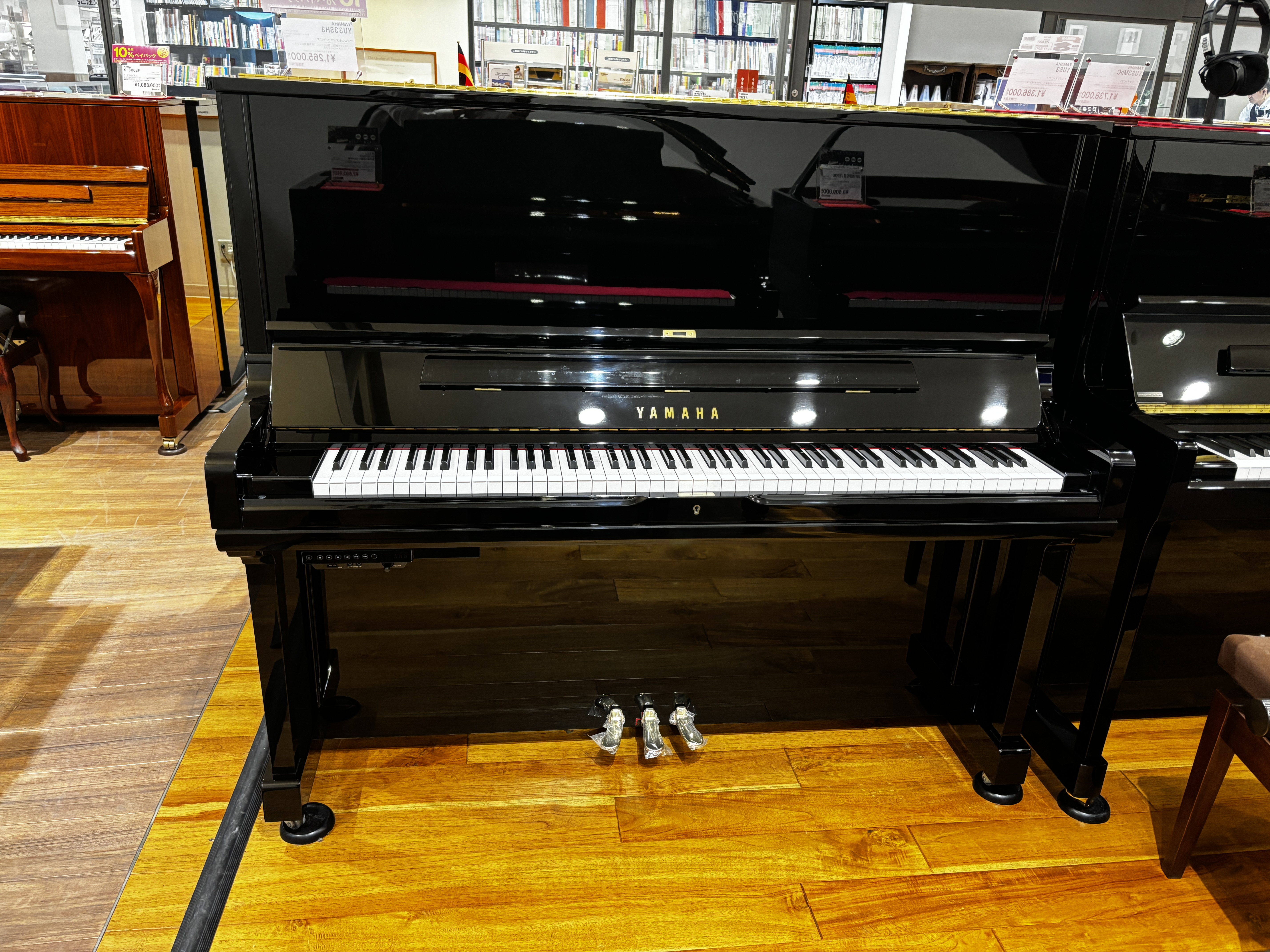 中古アップライトピアノYUS3SH 2015年製 純正サイレント付き