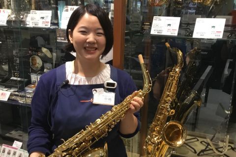 スタッフ写真 管楽器 楽譜 中嶋