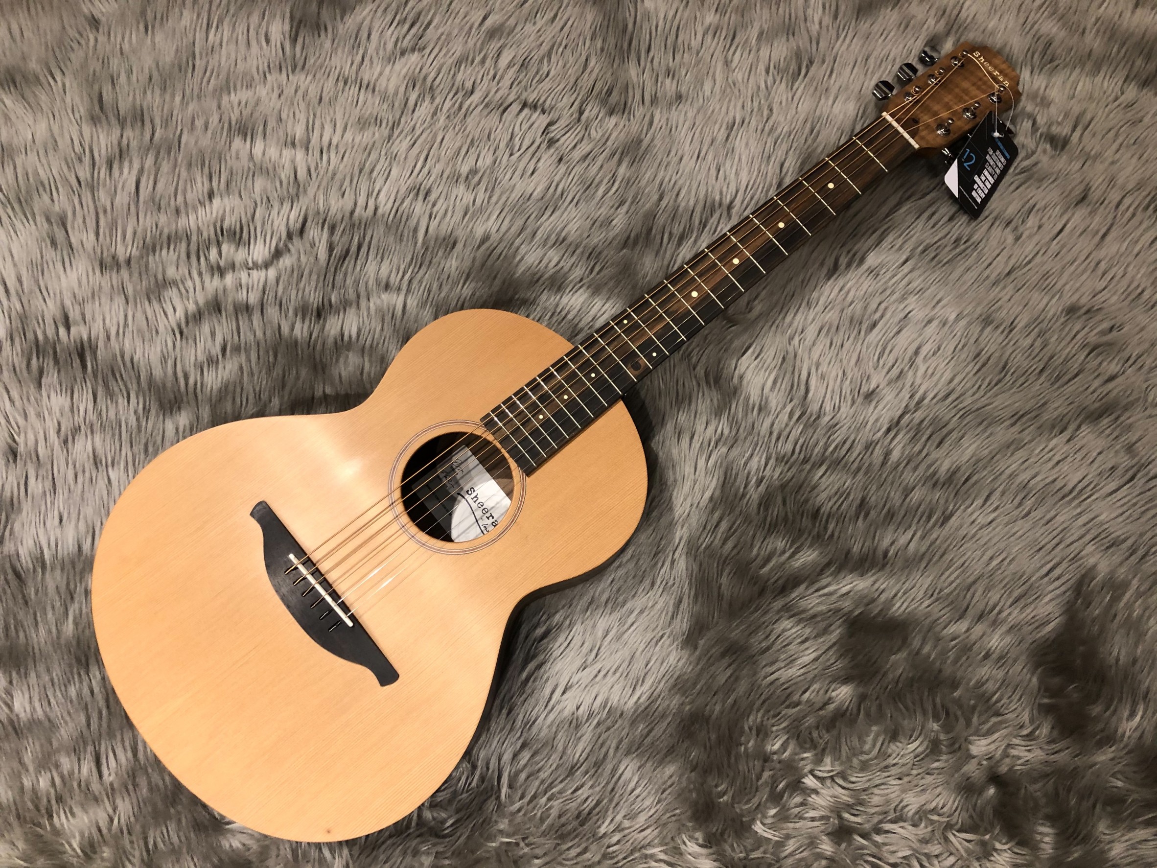 Sheeran by Lowden W-01&S-02　入荷しました！【アコギ】