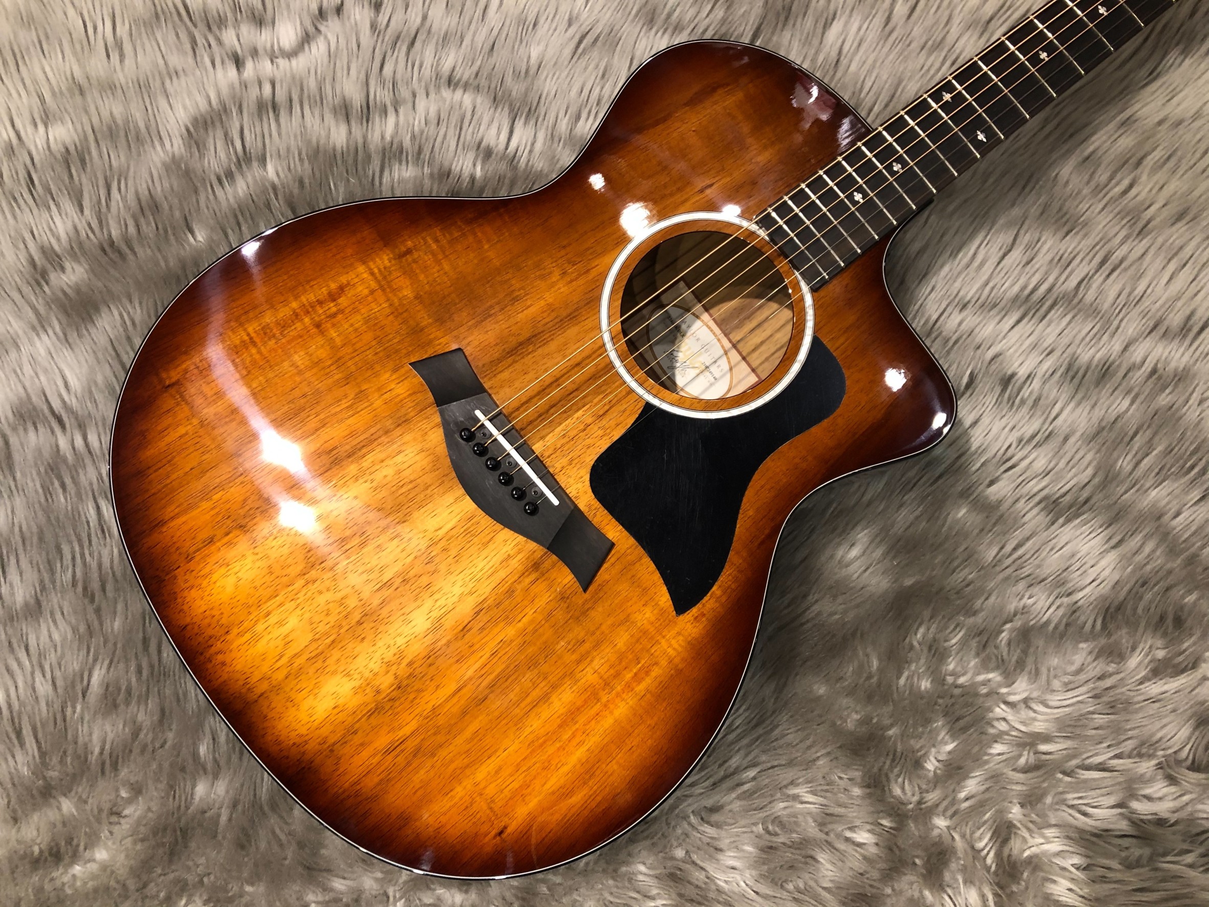 Taylor 224ce-Koa DLX 入荷しました！【アコギ】