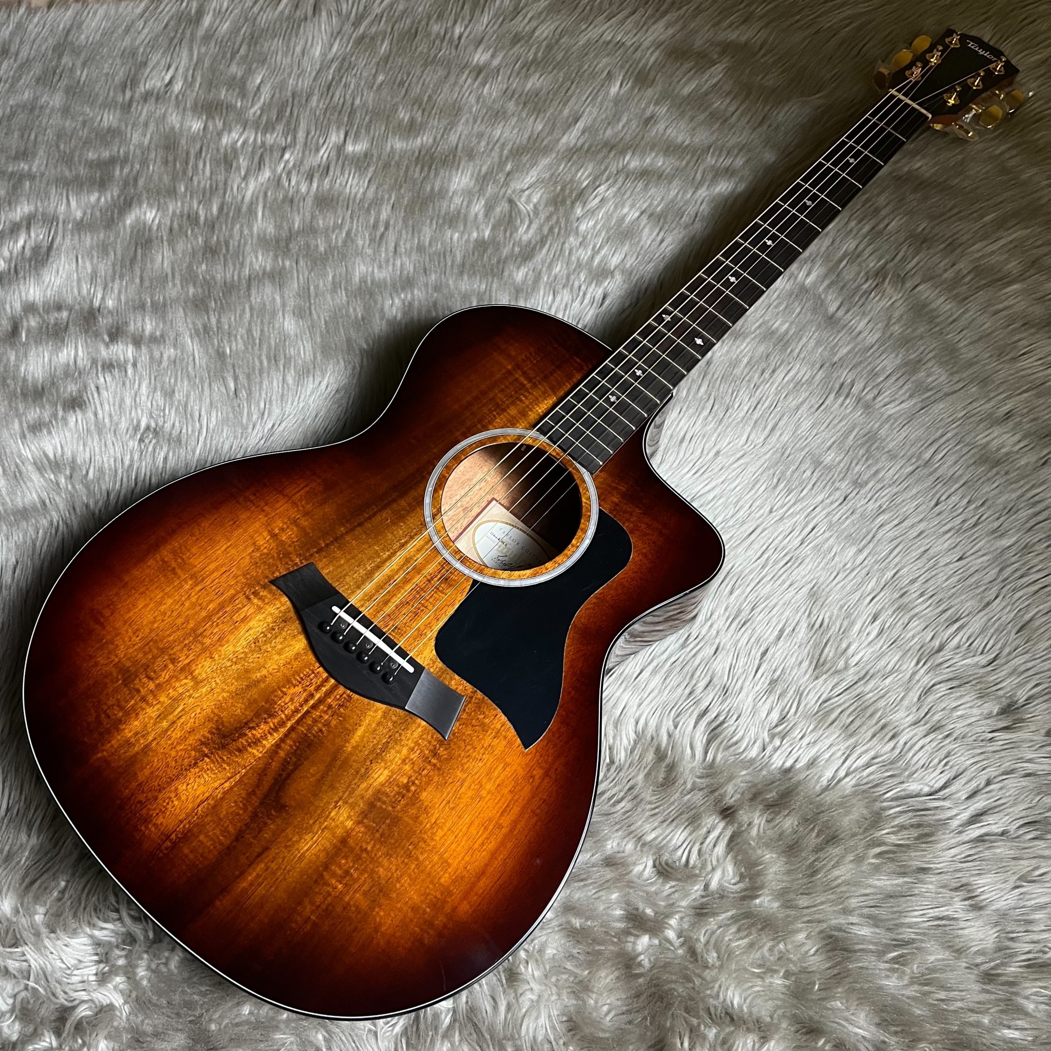 アコースティックギターTaylor 224ce-Koa DLX