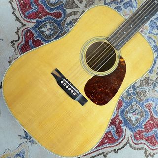 Martin D-28 STANDARD