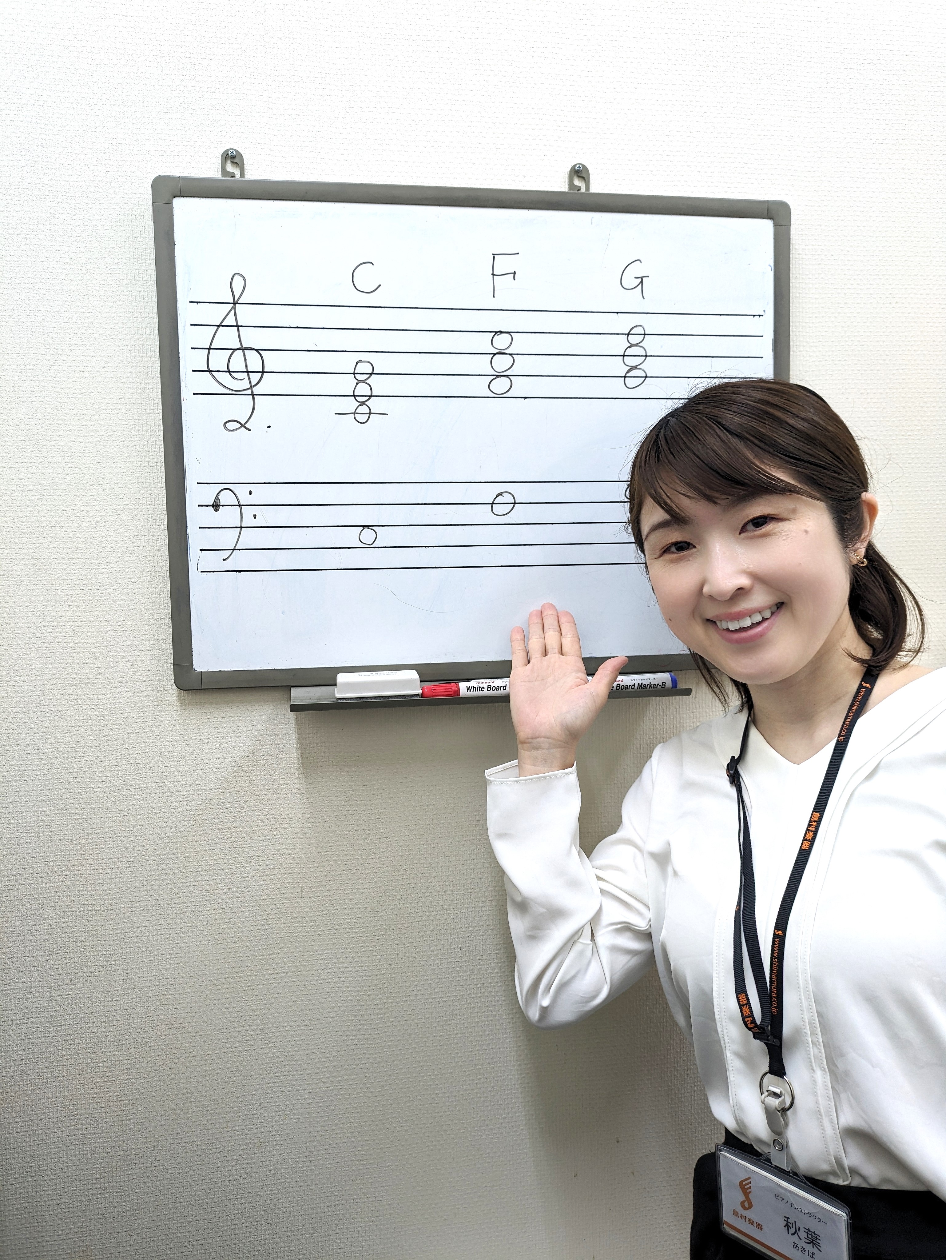 CONTENTSソルフェージュとは？ソルフェージュを学ぶとどんなことができるようになるのか？レッスン内容レッスン担当インストラクターレッスンシステム・料金体験レッスンのご案内・お申込み方法ご入会をお考えの方レッスン料金お支払い方法ソルフェージュとは？ 音楽をやっていて「楽譜通りのリズムにならない…」 […]