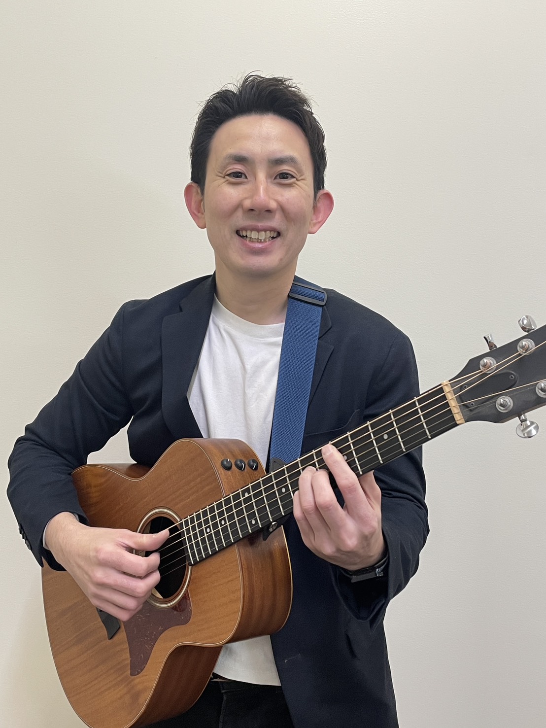 ギター科講師　担当:土曜日鈴木裕二