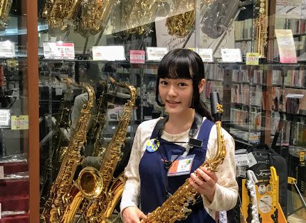 スタッフ写真 新人スタッフ 太田