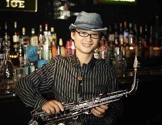 【講師紹介】サックス科・ジャズサックス科・デジタル管楽器科　三木　俊彦
