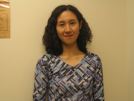 CONTENTS講師プロフィールコース概要講師インタビュー体験レッスンのお申し込み・お問い合わせ講師プロフィール 相愛大学研究科修了　ドイツ国立ハンブルグ音楽大学、アメリカシアトル・ロチェスターにて研鑽を積む。 ニューヨーク・ロチェスターフルートアソシェーションコンペティション入賞。 ソロ・室内楽を […]