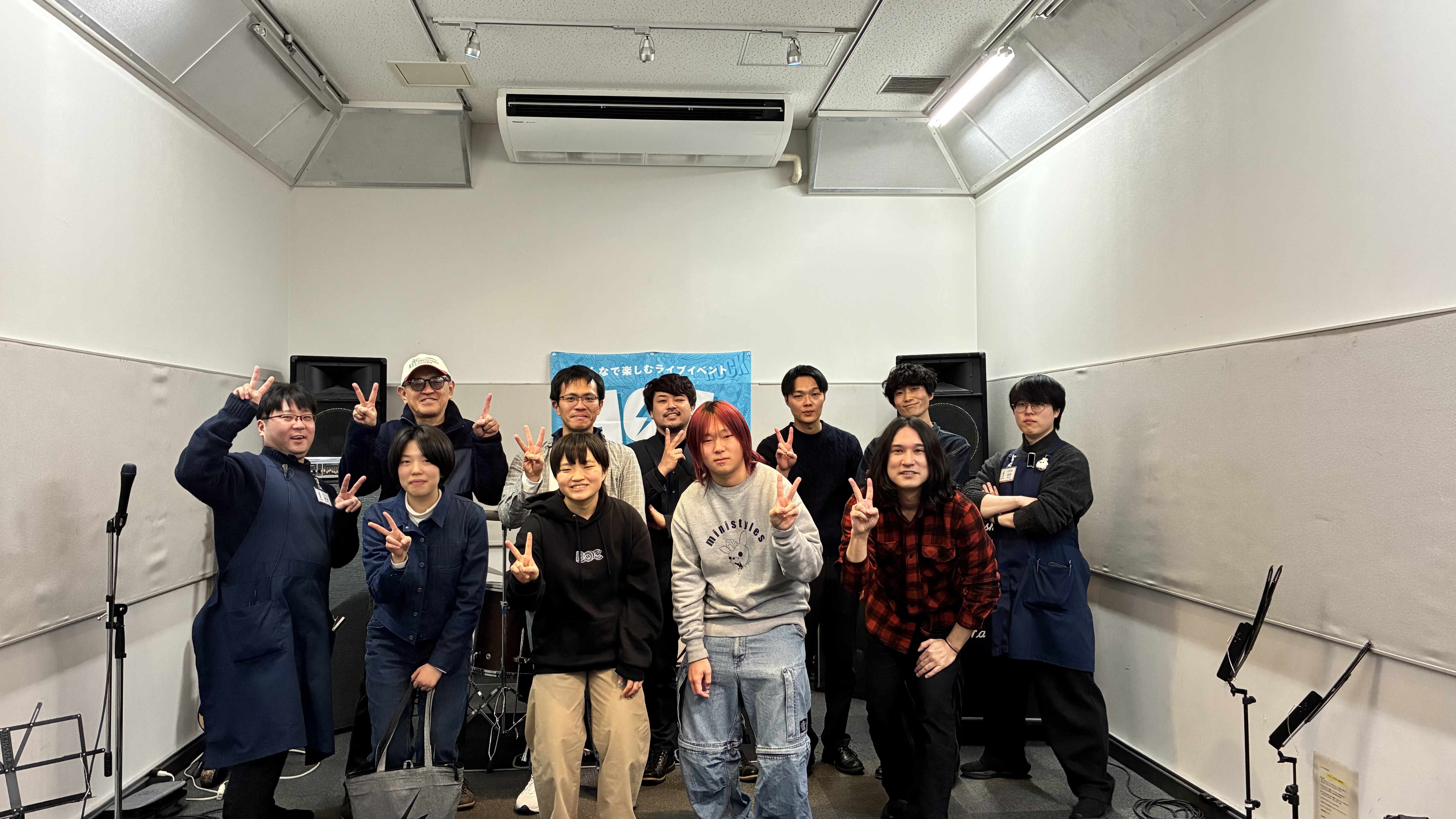 【HOTLINE2025-2026】イオンモール大日店Vol.5が終了しました！2026年1発目のHOTLINE！ 弾き語り＆バンドの計6組の皆様にご出演いただきました♪ それでは！ご出演して下さった6組の皆様をご紹介します！！ CONTENTSHOTLINEとは…1.Andy Taka2.レボラ3 [&hellip;]