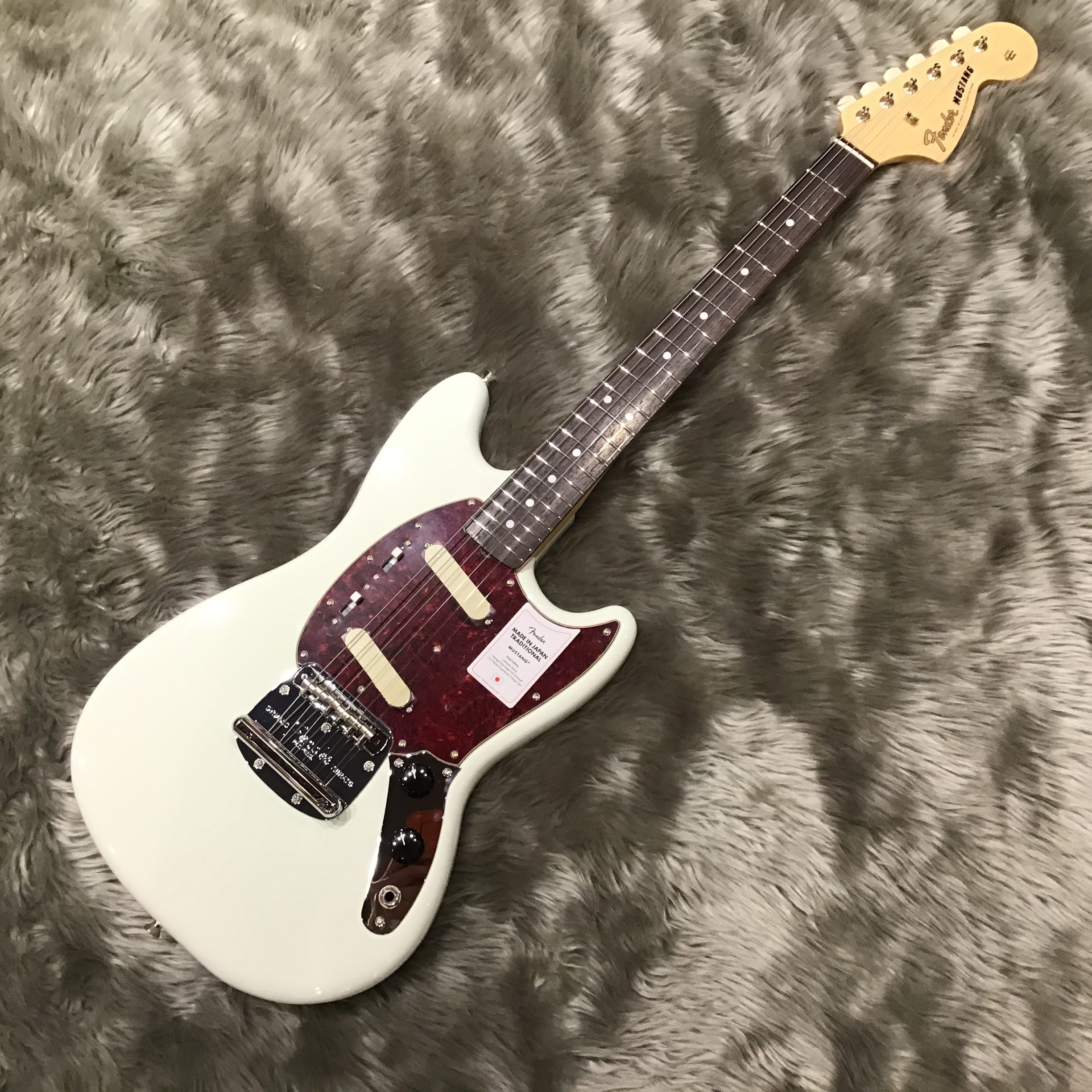 エレキギターFender Made in Japan Traditional 60s Mustang Rosewood Fingerboard/Olympic White