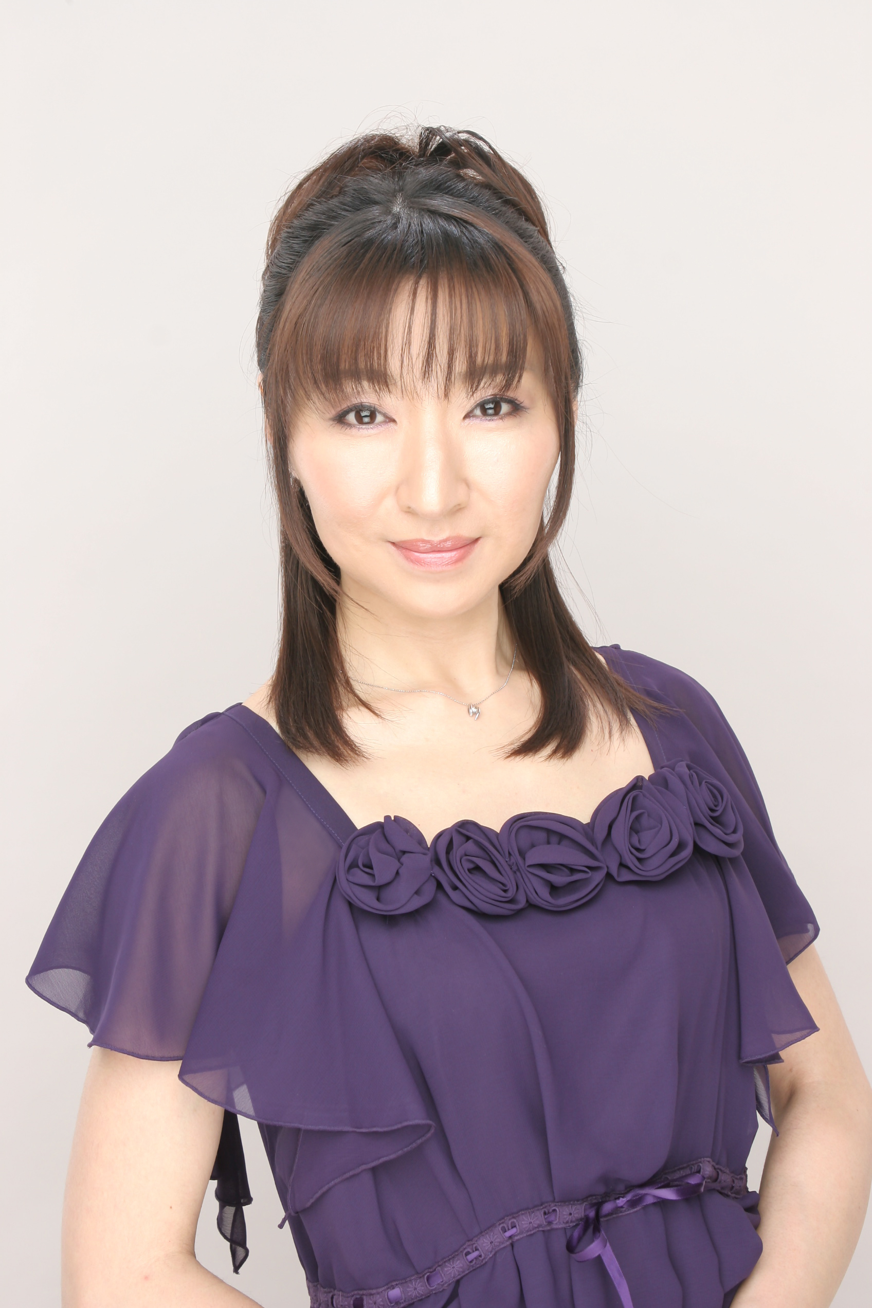 デモンストレーター プロフィール依田 由香理 (よだ ゆかり)