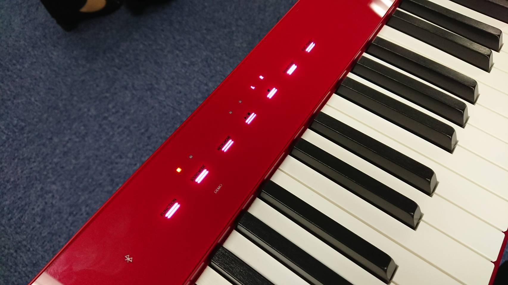 【NEWカラー登場】世界最小デジタルピアノ「PX-S1000」に赤色登場！！