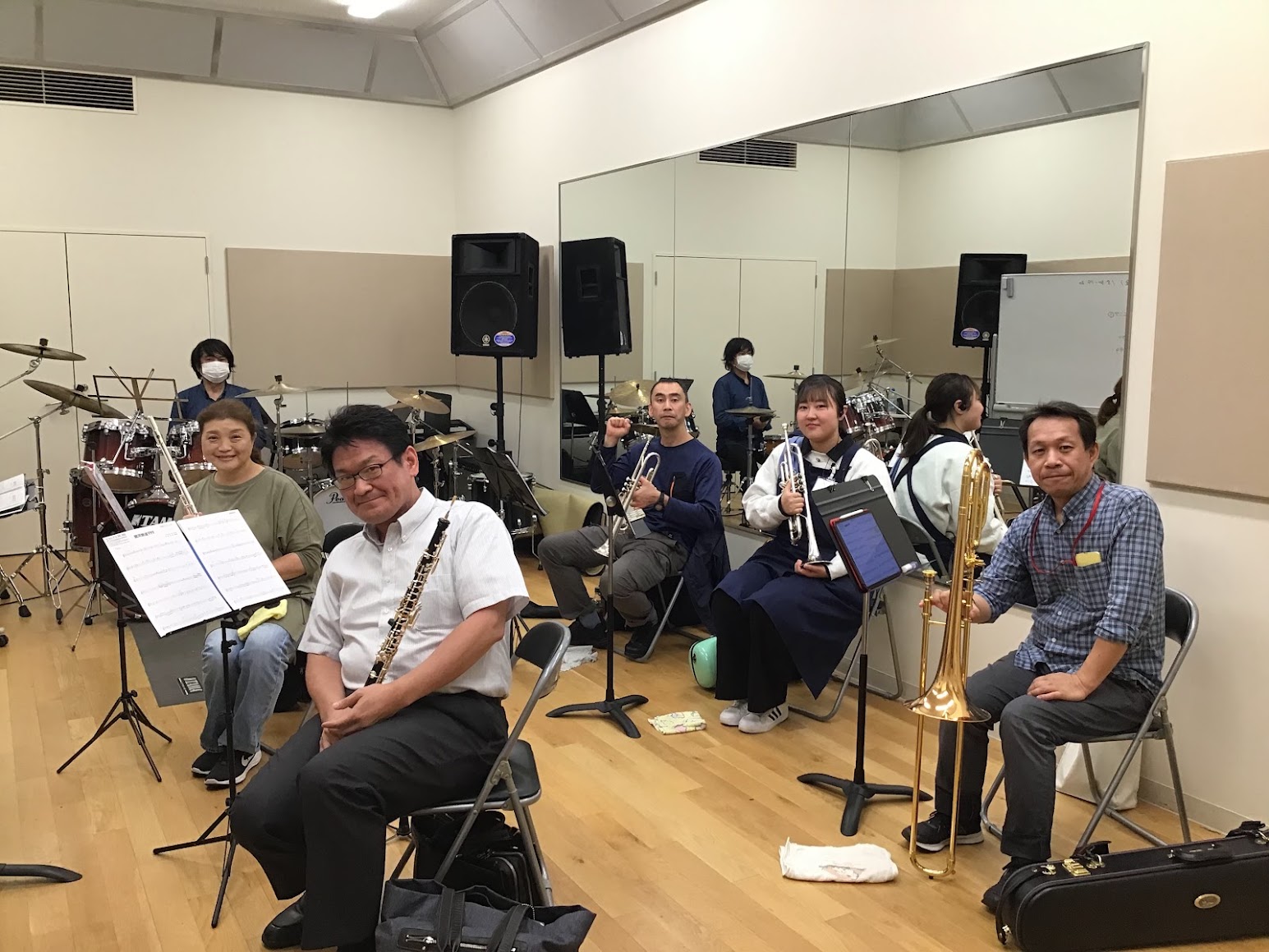 10月6日（金）開催しましたエキスポ吹奏楽団のレポートです！ エキスポ吹奏楽団の藤本です。参加してくださる皆さまが楽しめる時間となるよう頑張っていきます。 初心者の方も大歓迎です♪ 見学も可能なので、是非ご興味のある方はお気軽にお声掛けください！ 本日の練習メニュー チューニング➡スケール・トレーニ […]
