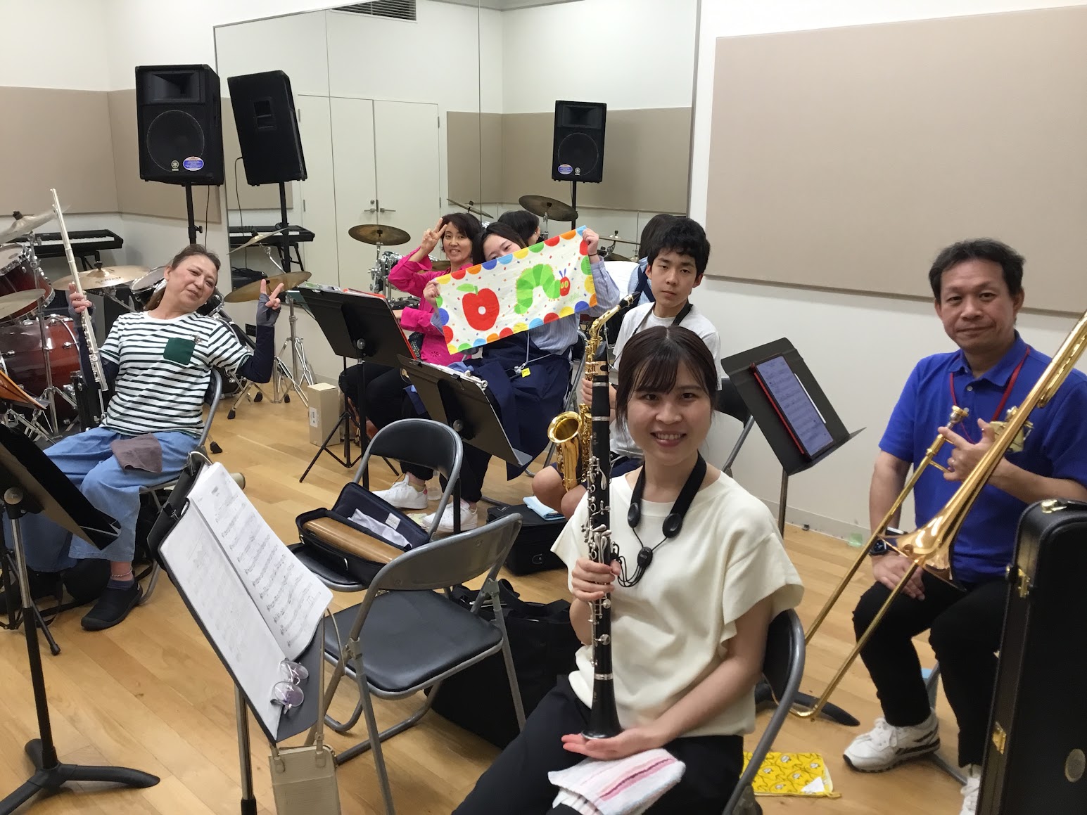 エキスポ吹奏楽団の藤本です。 最近は昼夜問わずムシムシとした暑さを感じ、体調を崩しやすい季節となってきました。 皆さまどうか熱中症などにはご注意くださいませ。 本日はちょっと涼しい夕方からの開始で、6名もの方がご参加くださりました！ 久々の大人数の練習ですごく嬉しいです！！ CONTENTS団員募集 […]