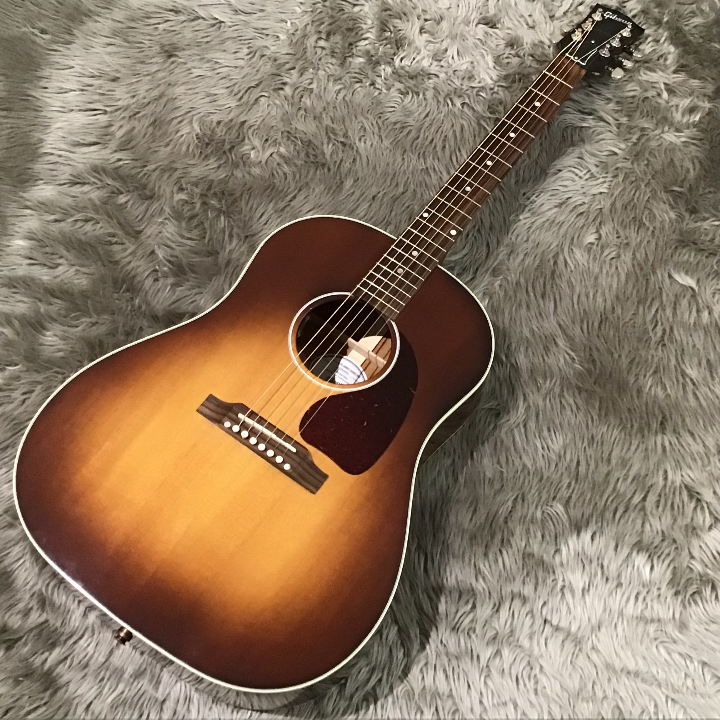 J-45 Standard Honey Burst VOS