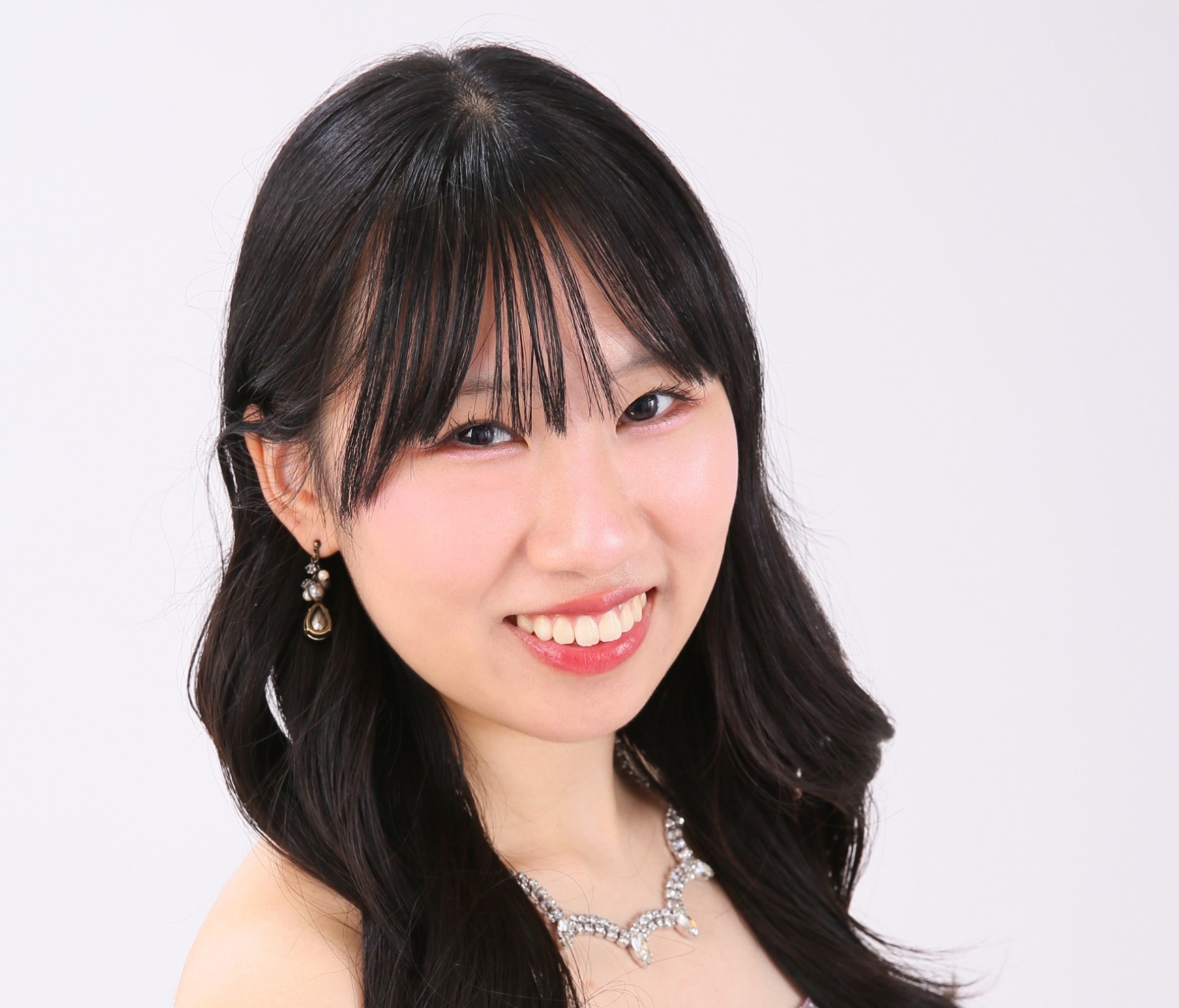 CONTENTSプロフィールインタビューレッスン詳細プロフィール 大歳 ありさ（おおとし ありさ）　担当曜日:木曜日 大阪音楽大学音楽学部音楽学科ピアノ専攻卒業、同大学音楽専攻科を修了。在学中は様々な楽器や声楽とのアンサンブルに取り組む。現在は関西を中心にレストランや介護施設などで演奏活動を行い、高 [&hellip;]