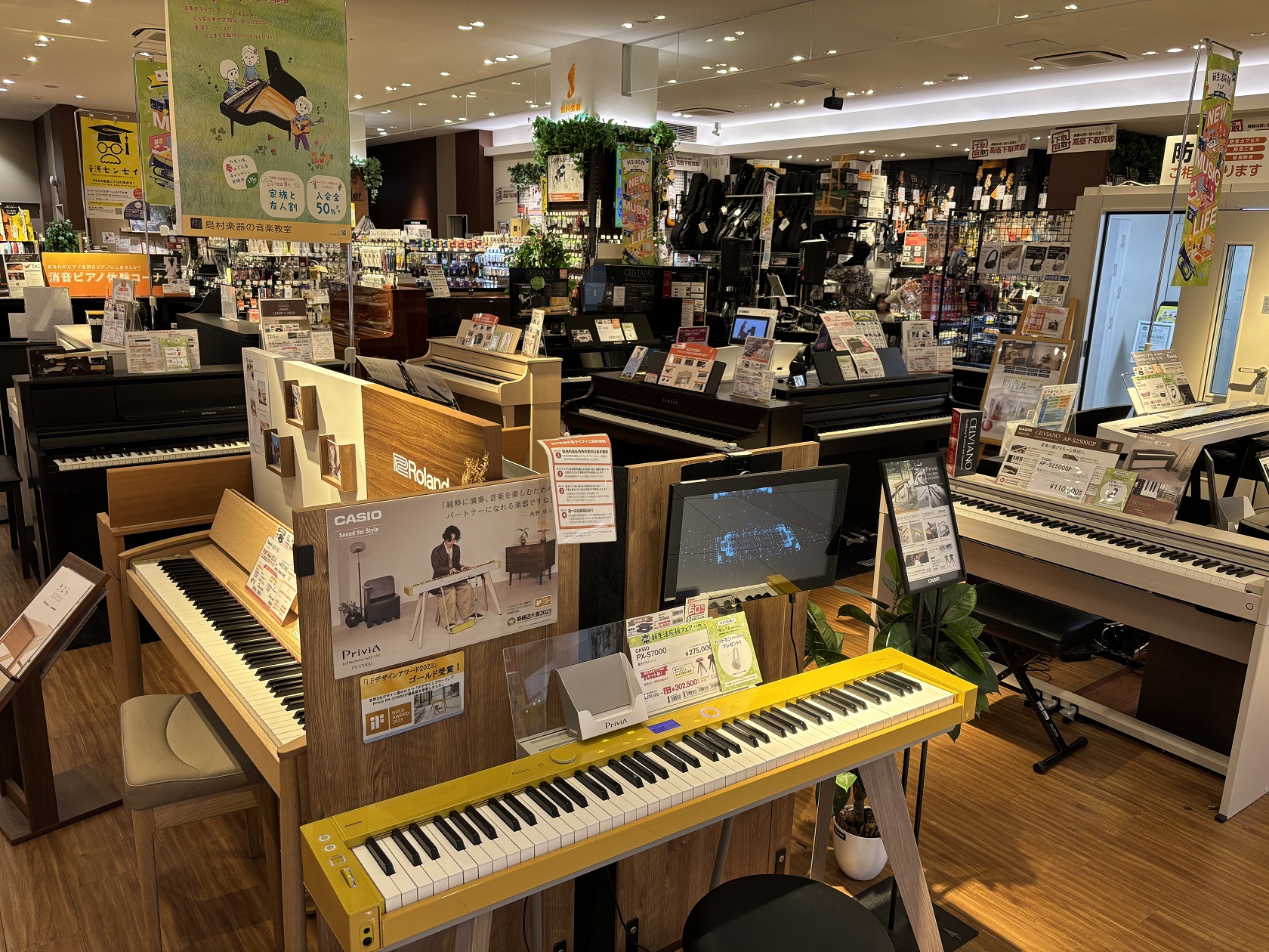 こんにちは！島村楽器ららぽーと富士見店 ピアノ担当の能瀬です♪ 新生活で慌ただしかった年度初めも、やっと少し落ち着いてきた頃でしょうか。 「ピアノは手離してしまったけど、やっぱりまた弾きたい！」 「ピアノは欲しいけど音の問題が気になる」 「レッスンに通うにはどんなピアノがいいの？」 「メーカーや価格 […]