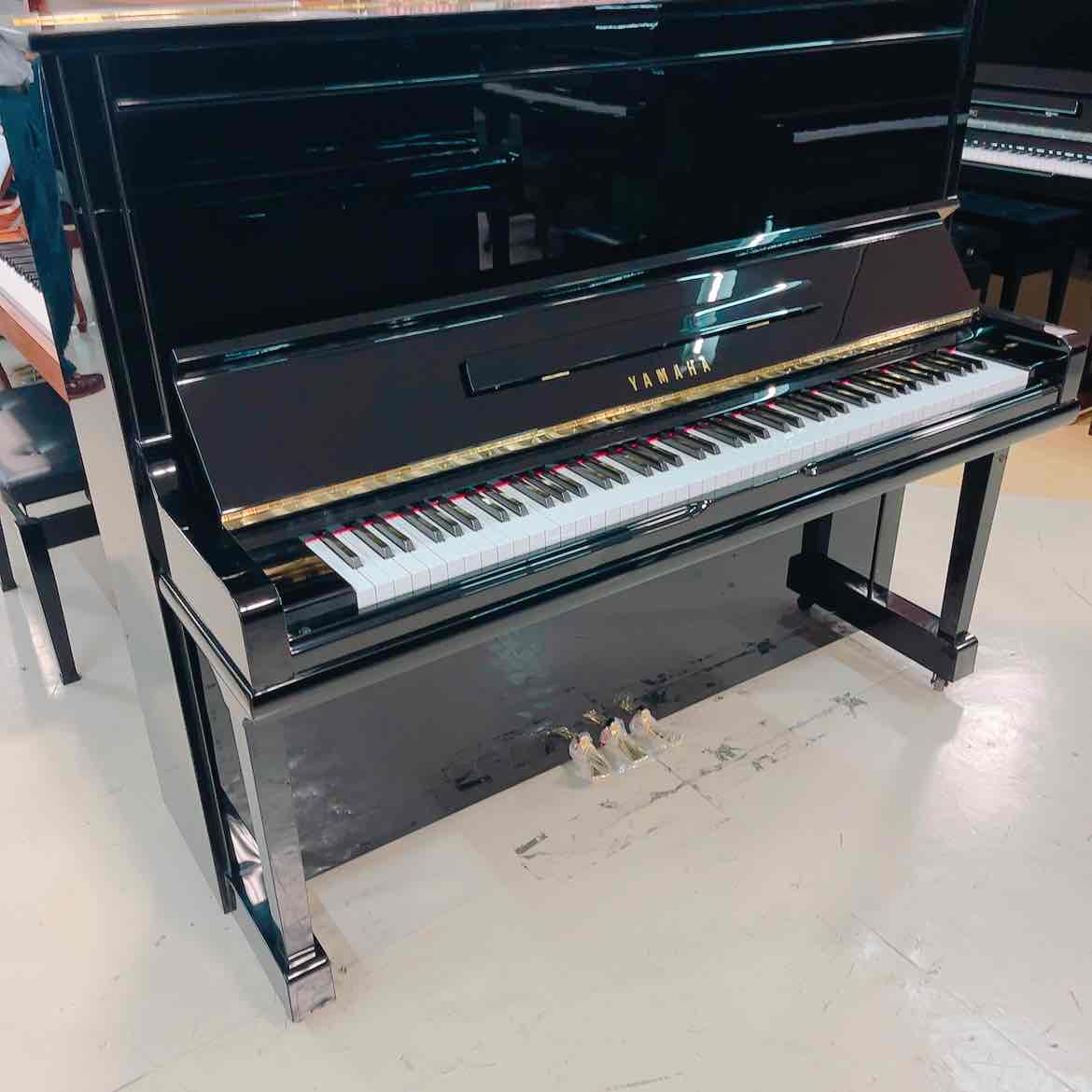 中古アップライトピアノYAMAHA/U30A