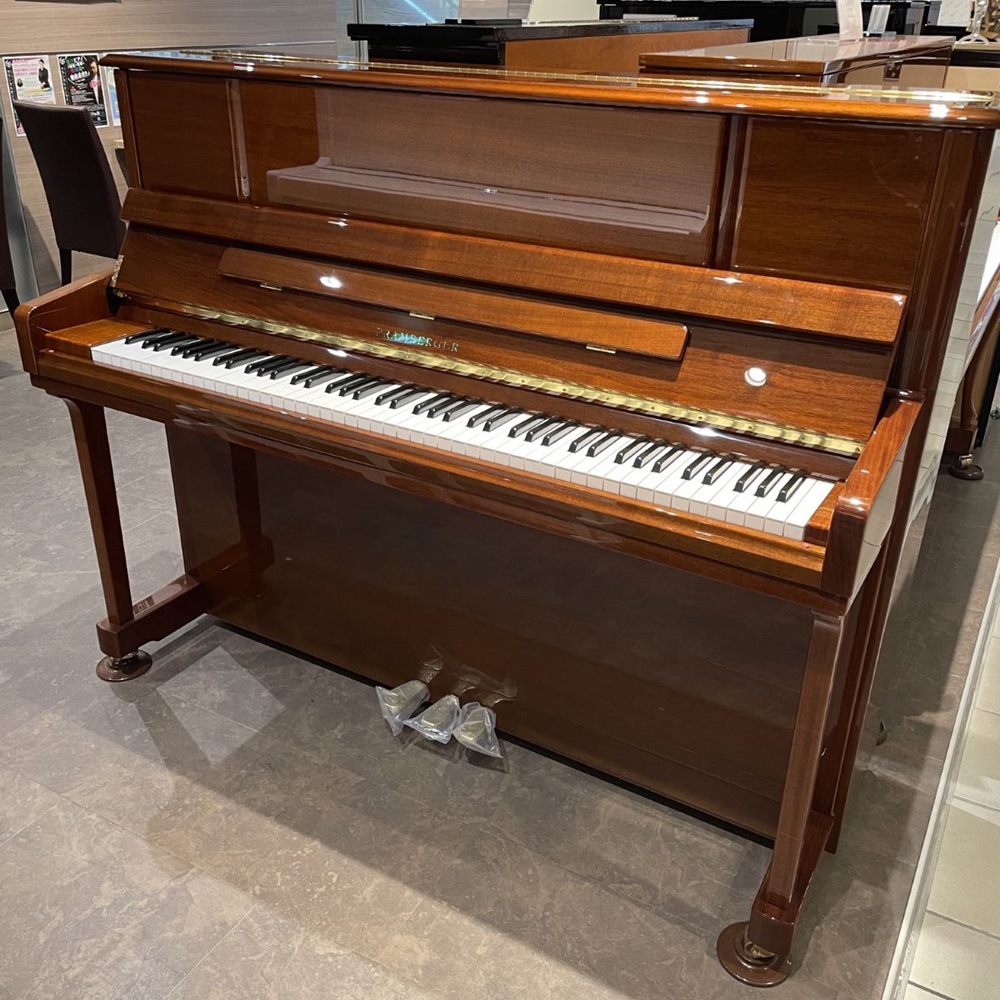 中古アップライトピアノPRAMBERGER/PV118