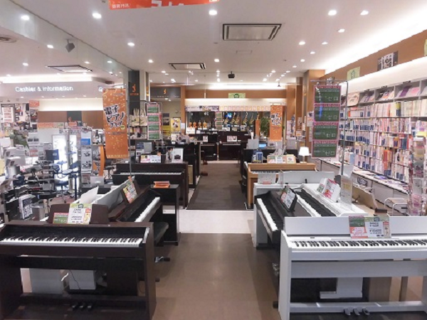 *電子ピアノ選びは島村楽器イオンモール福岡店で！ 島村楽器イオンモール福岡店の電子ピアノコーナーでは、ローランド、ヤマハ、カワイ、カシオと多数ご用意させて頂いており、ゆっくりとご試弾いただけます。各メーカーの違いや機能など、専門スタッフがしっかりとご説明。お客様にぴったりの1台をご提案させていただき […]