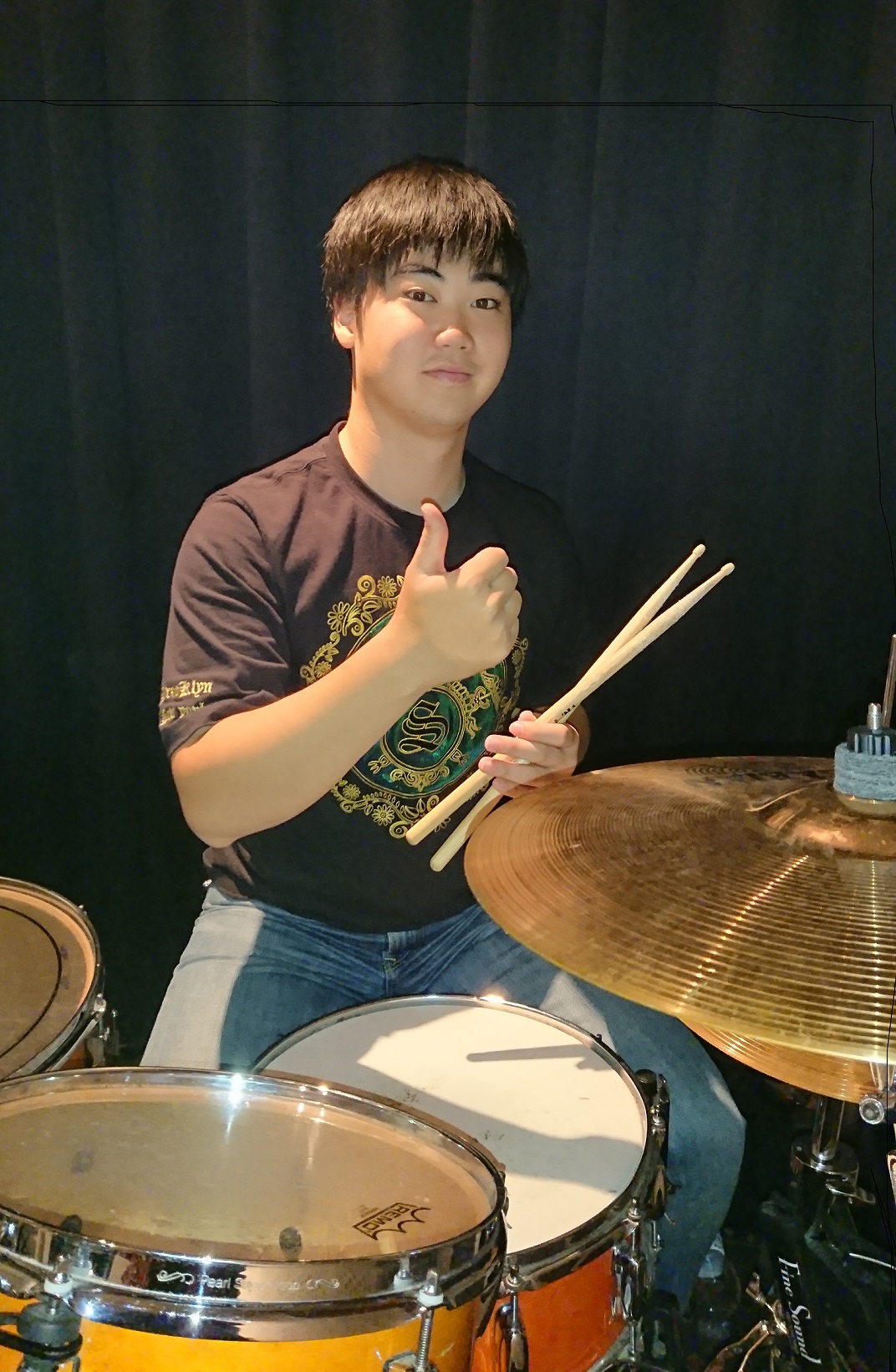 【福岡市 ドラム教室】ドラムコース／キッズドラムコース講師：友田 桂豪