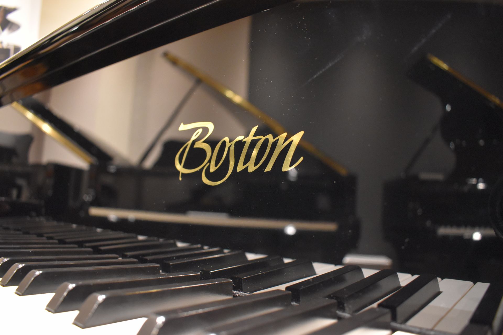【ピアノ】スタインウェイの設計を受け継ぐピアノ”Boston”
