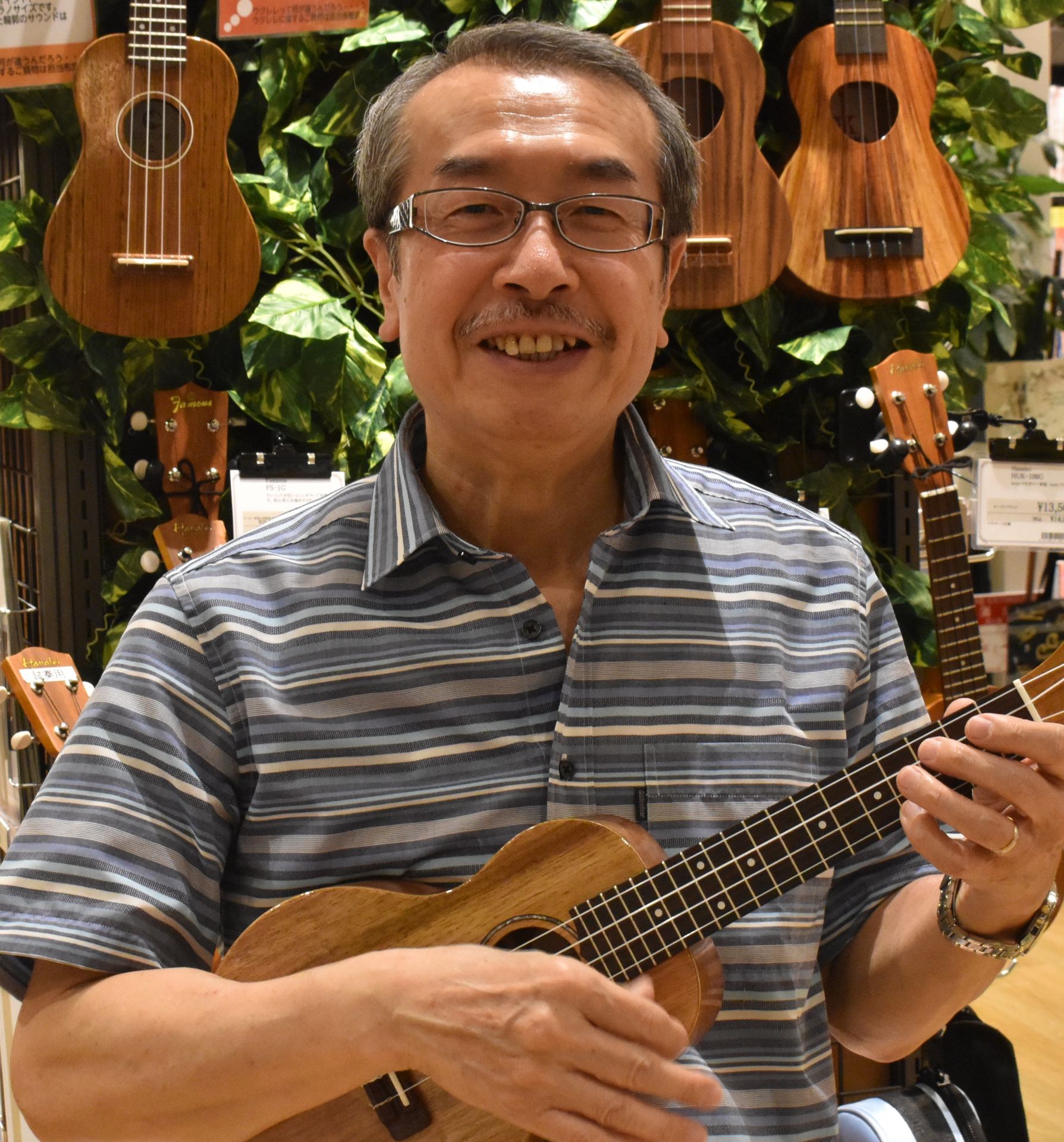 福岡市 ウクレレ教室 ウクレレコース講師 布施 明仁 マークイズ福岡ももち店 店舗情報 島村楽器