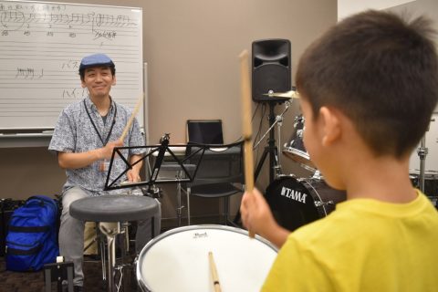 福岡市 ドラム教室 ドラムコース キッズドラムコース講師 末永 耕大 マークイズ福岡ももち店 店舗情報 島村楽器 福岡市 ドラム教室 ドラムコース キッズドラムコース講師 末永 耕大 マークイズ福岡ももち店 店舗情報 島村楽器