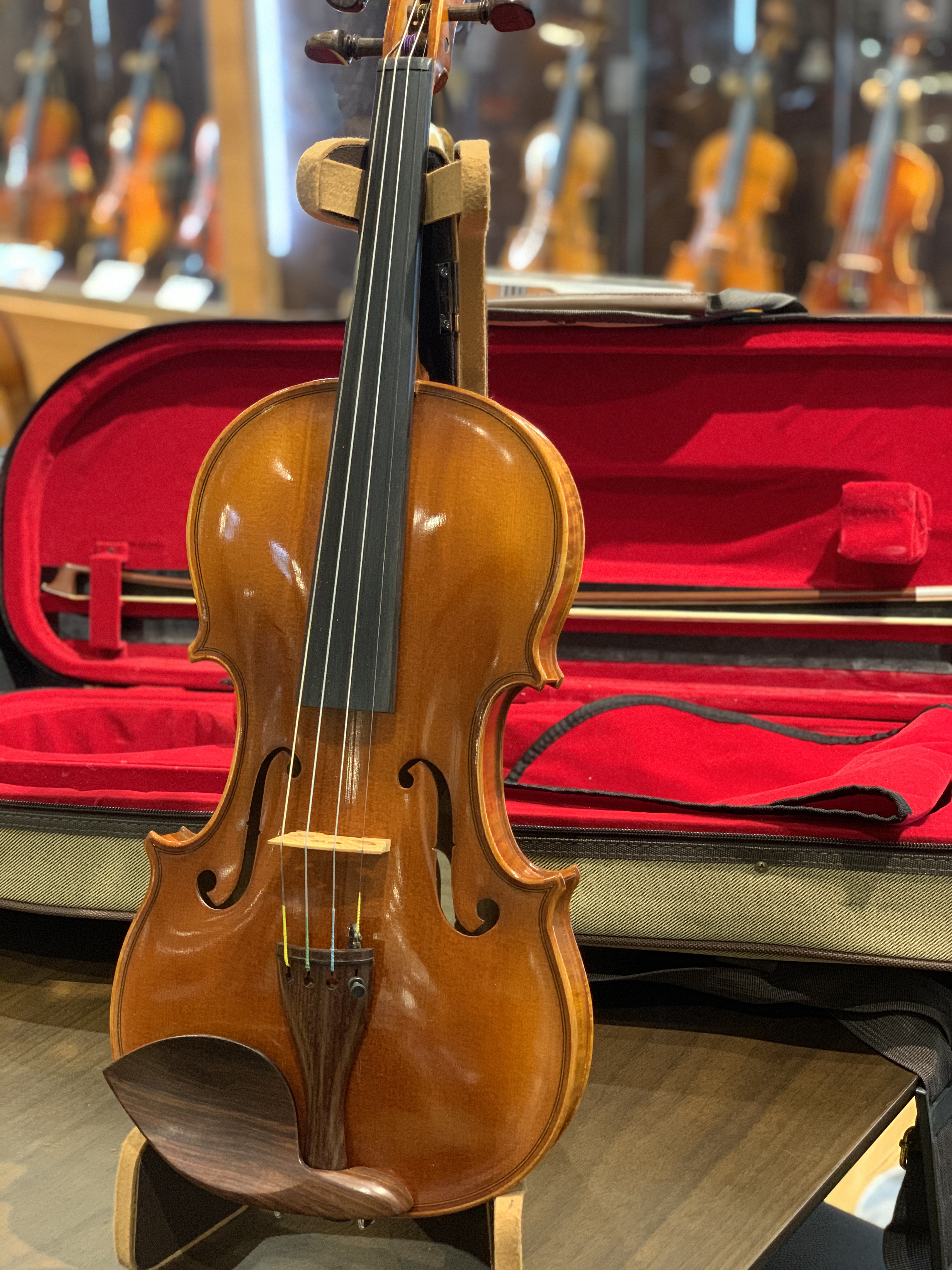 弦楽器 中古ヴァイオリン Franz Kirschnek フランツ キルシュネック 入荷のご案内 マークイズ福岡ももち店 店舗情報 島村楽器