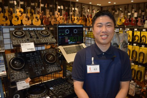 スタッフ写真 DJ・デジタル楽器 梶原
