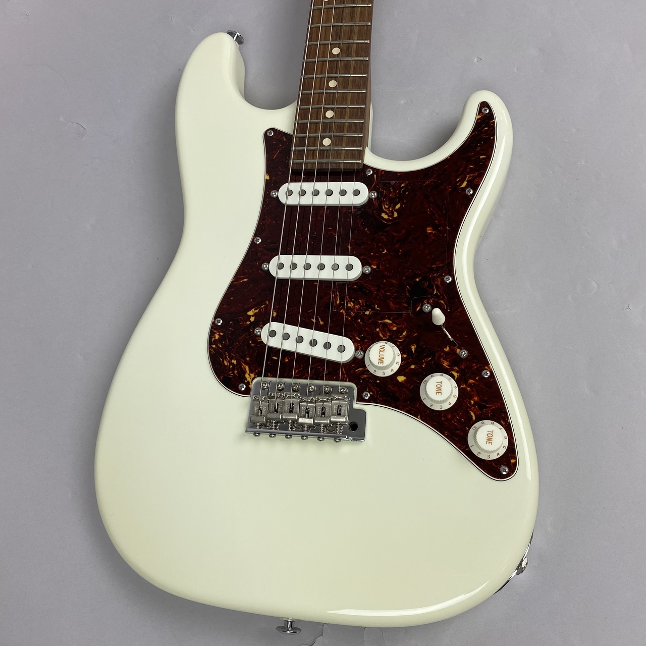 Suhr(正規輸入品) Scott Henderson Signature classic - Olympic White