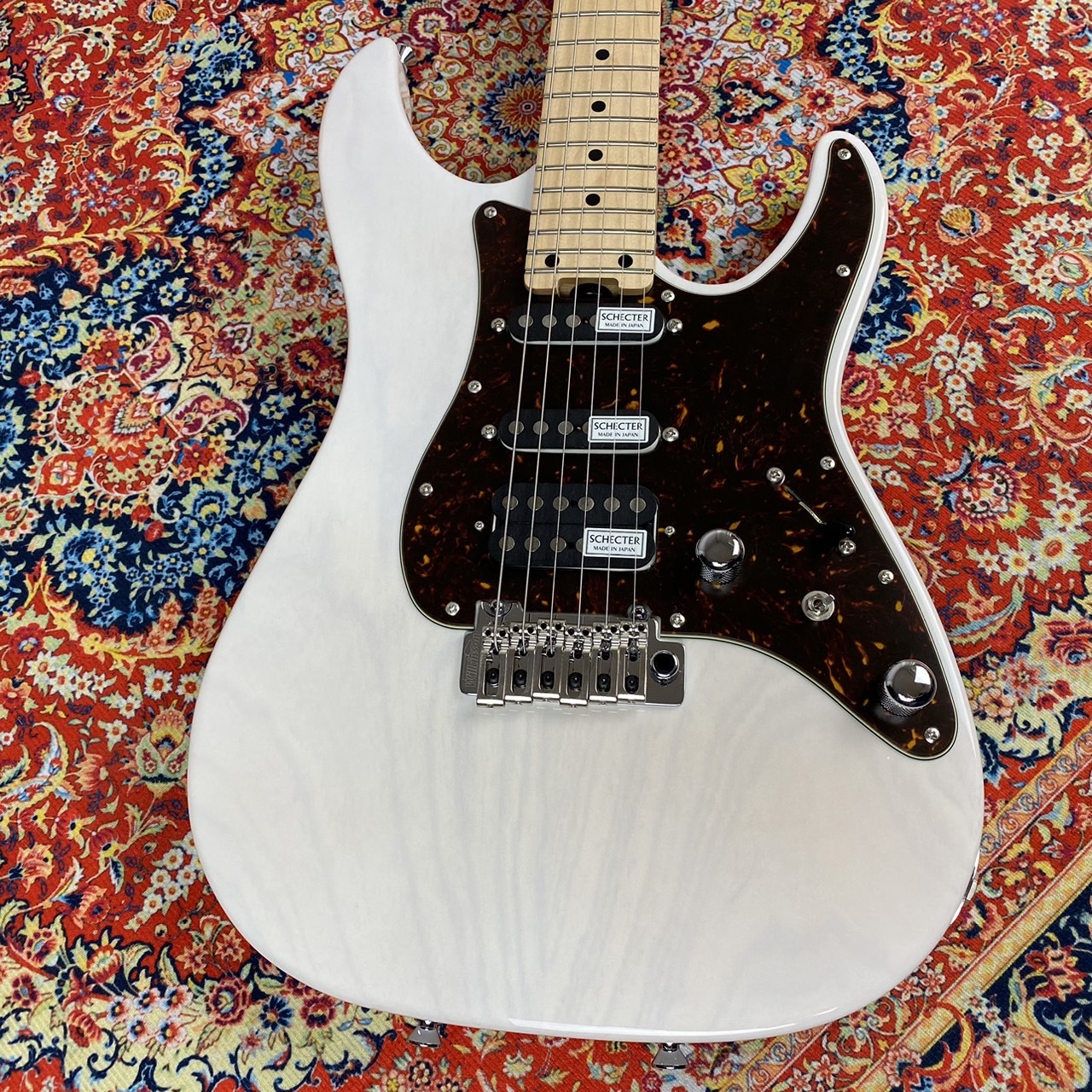 SCHECTER BH-1-STD-24F (Blond/Maple)