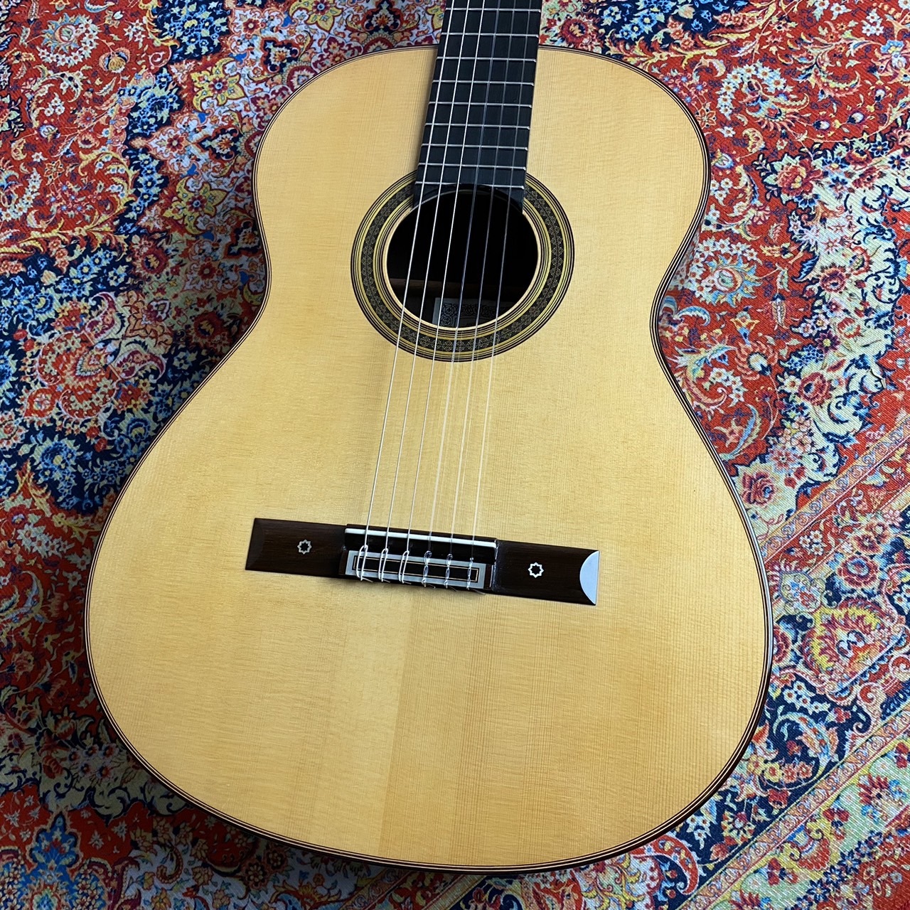 CONTENTSAntonio Marin Montero [アントニオ・マリン・モンテロ] Model-Eが中古で入荷致しました。ギターアドバイザーが楽器選びをサポート最新情報を手に入れよう分割無金利キャンペーン音楽教室も開講中お問い合わせAntonio Marin Montero [アントニオ・ […]