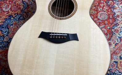 Taylor Custom #13: Grand Auditorium, Sassafras/Adirondack Spruce【2022年 Summer NAMM 限定オーダーモデル】