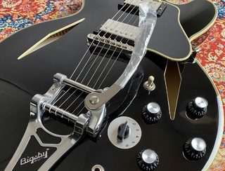 【生形真一氏シグネチャーモデル】Epiphone Ubukata ES-355 Ver.02 – Ebony