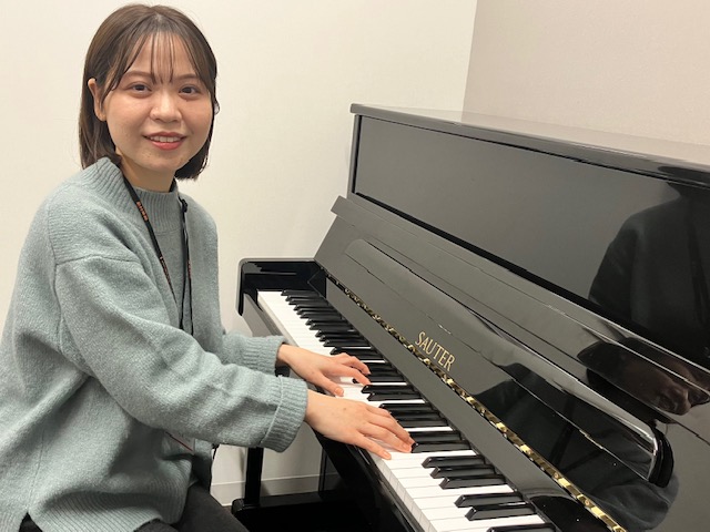 ピアノインストラクター永野智美
