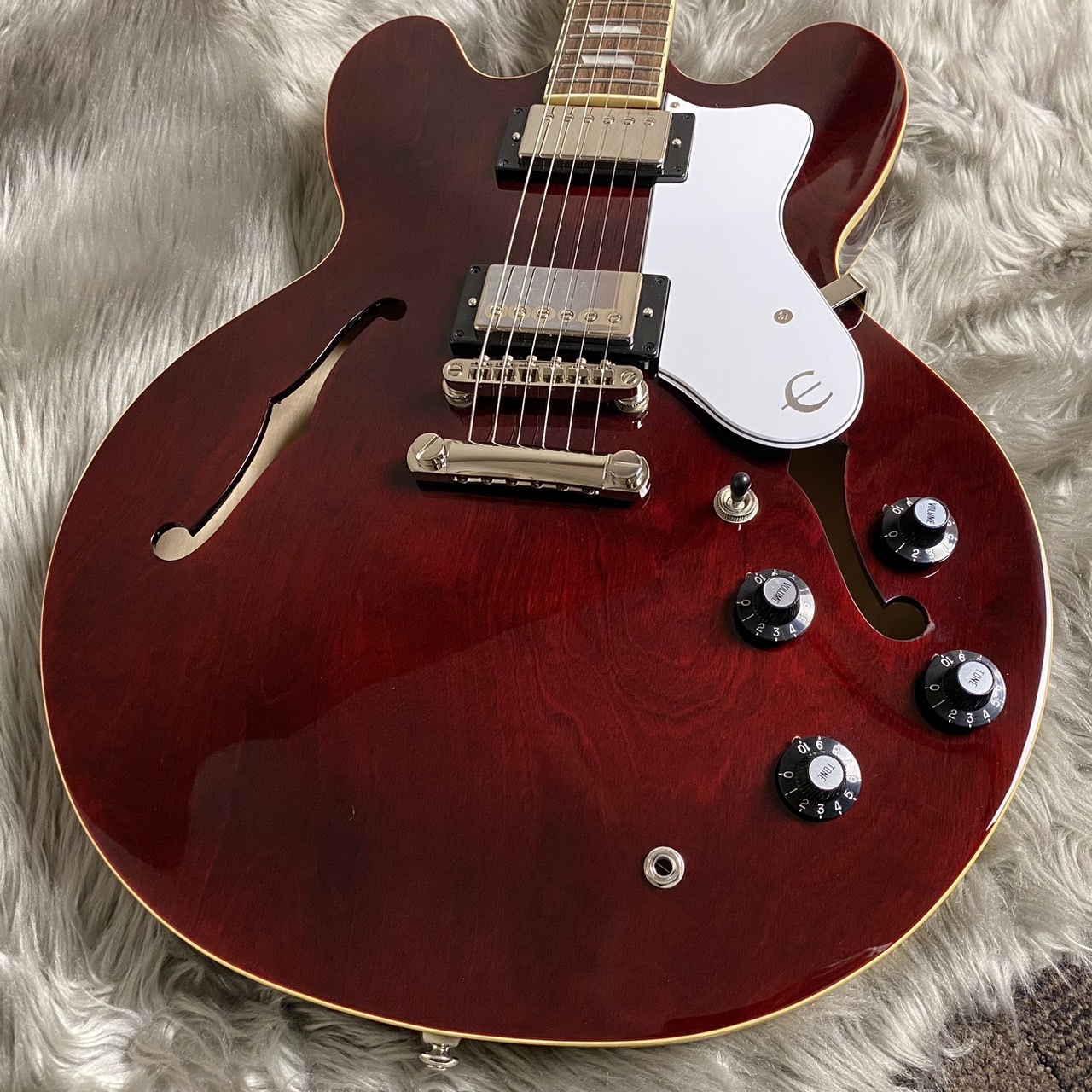 CONTENTSEpiphone Noel Gallagher Riviera - Dark Wine Red【現物画像】ギターアドバイザーが楽器選びをサポート最新情報を手に入れよう分割無金利キャンペーン音楽教室も開講中お問い合わせEpiphone Noel Gallagher  […]