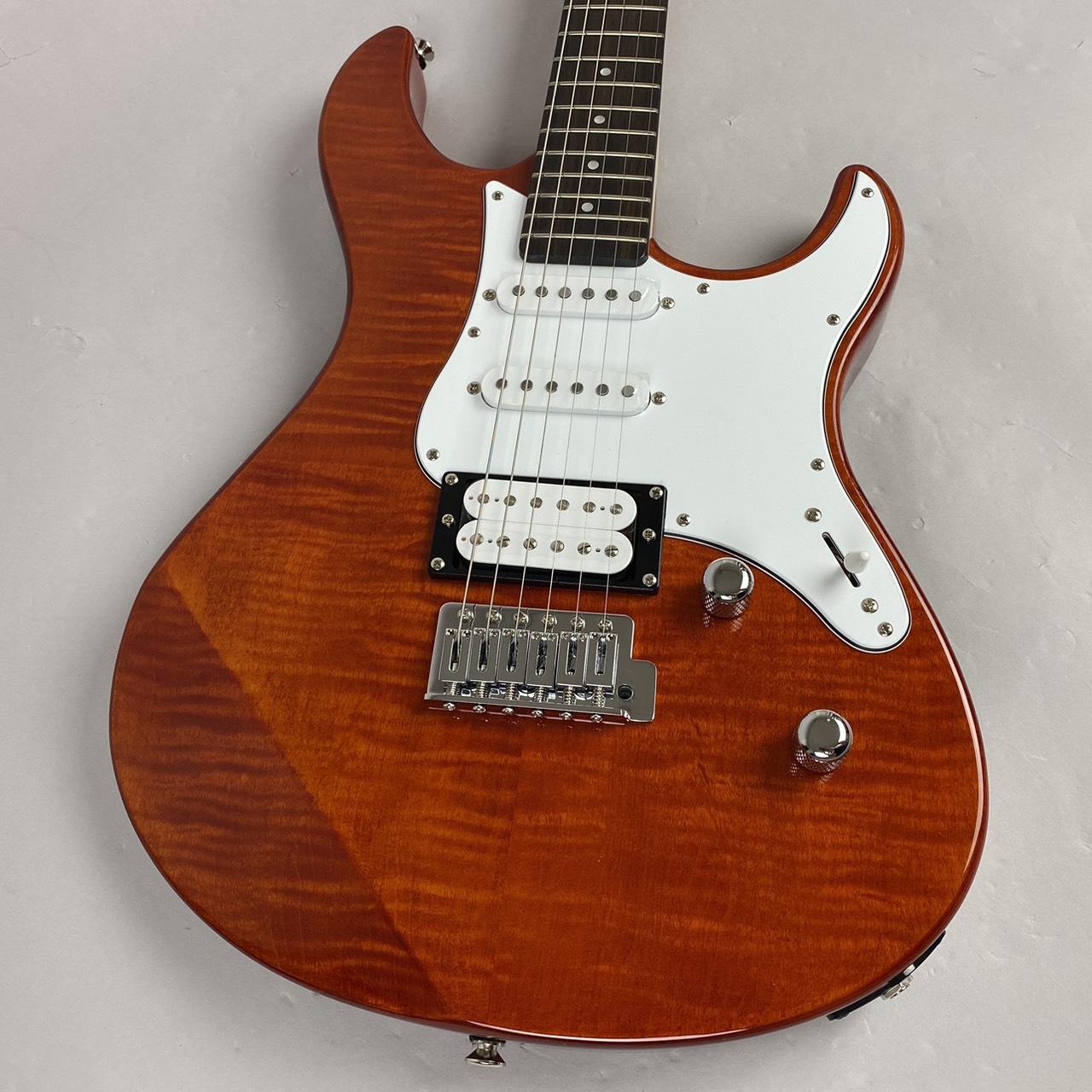 YAMAHAPACIFICA212VFM -Caramel Brown