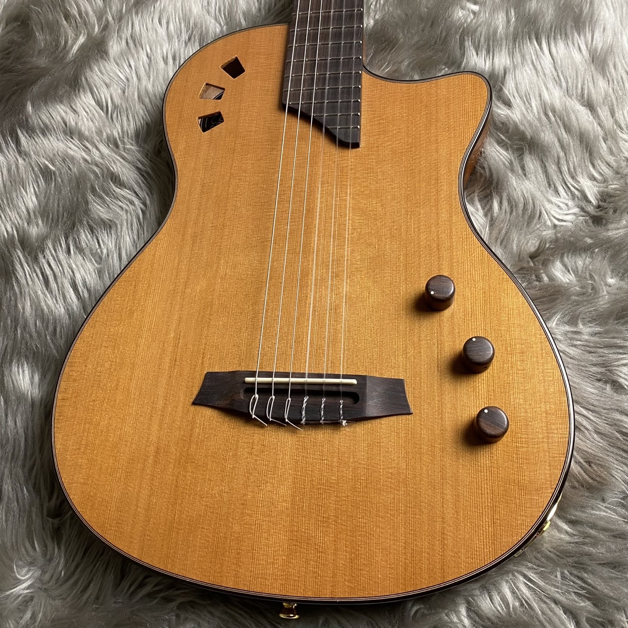 Cordoba Stage Traditional Ceder エレガット 【現物画像】