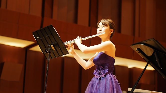 *田中　花音（たなか　かのん）　担当曜日:火曜日 *講師プロフィール 福岡女子短期大学音楽科卒業、同短期大学音楽専攻科修了。]]フルートを大塚陽子、石田光江の各氏に師事。]]第37回全日本ジュニアクラシック音楽コンクール全国大会第3位(1位～2位該当者なし)。]]第25回宮日音楽コンクール優秀賞。] […]