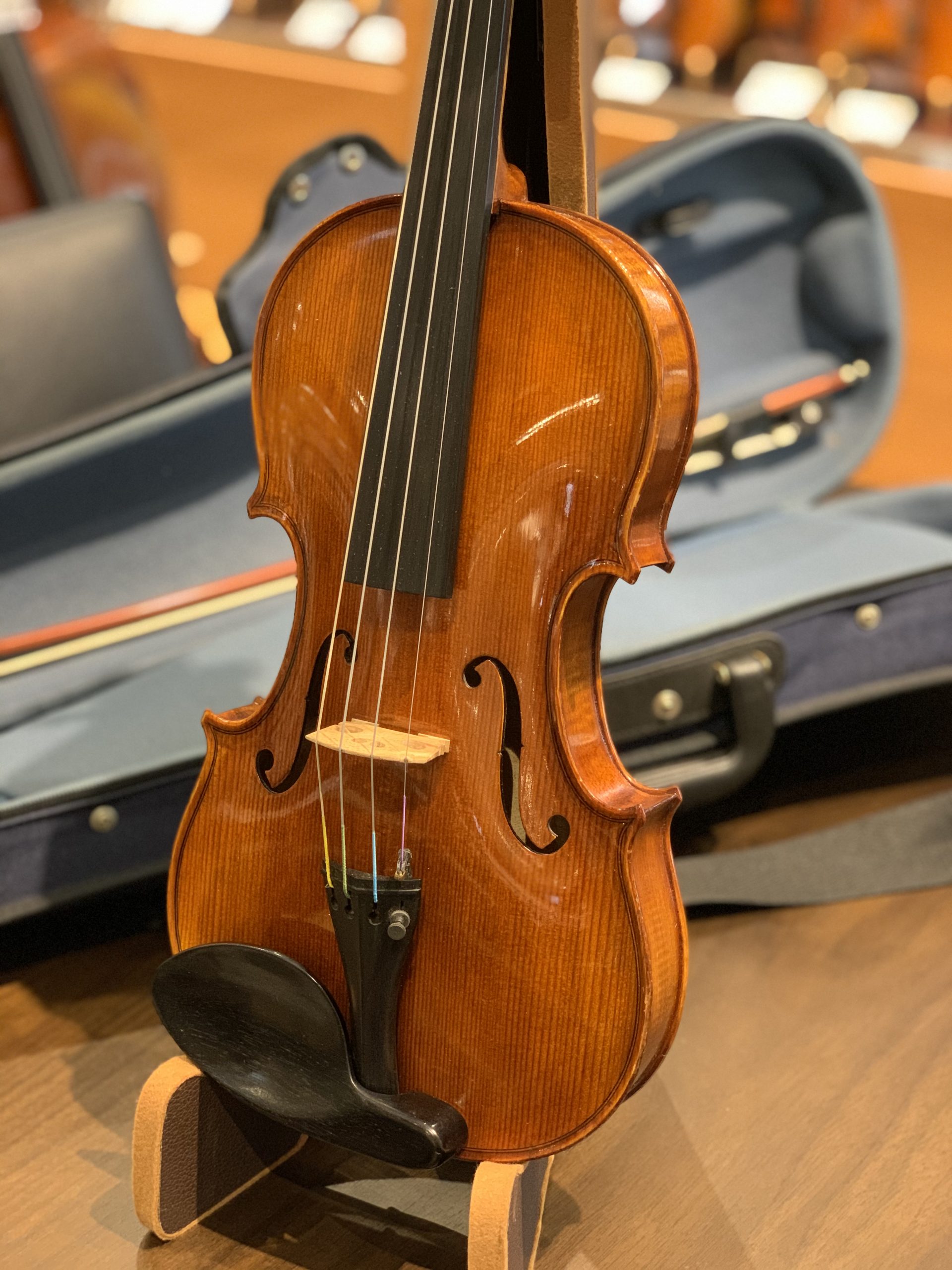 *中古ヴァイオリン入荷のご案内 [https://www.shimamura.co.jp/shop/fukuoka/winds-strings/20171115/12::title=] **Anton Kreuzinger(アントン　クラウジンガー) チェコ製Anton Kreuzinger(アント […]