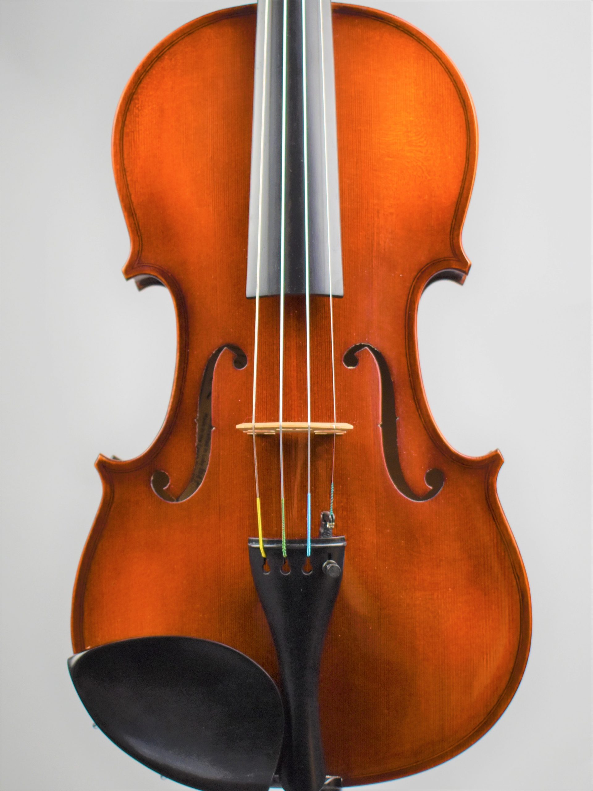 *AKORD KVINT ヴァイオリンのご紹介 チェコ＝ルヴィでバイオリン製作を行っているクヴィント社は、17世紀から続くチェコのバイオリン製作の伝統を受け継ぎ、ボヘミアの有能な職人によって手がけられた良質バイオリン。有名なドヴォルザーク・カルテットの監修のもと、音質テストを繰り返し、高い品質と優れ […]