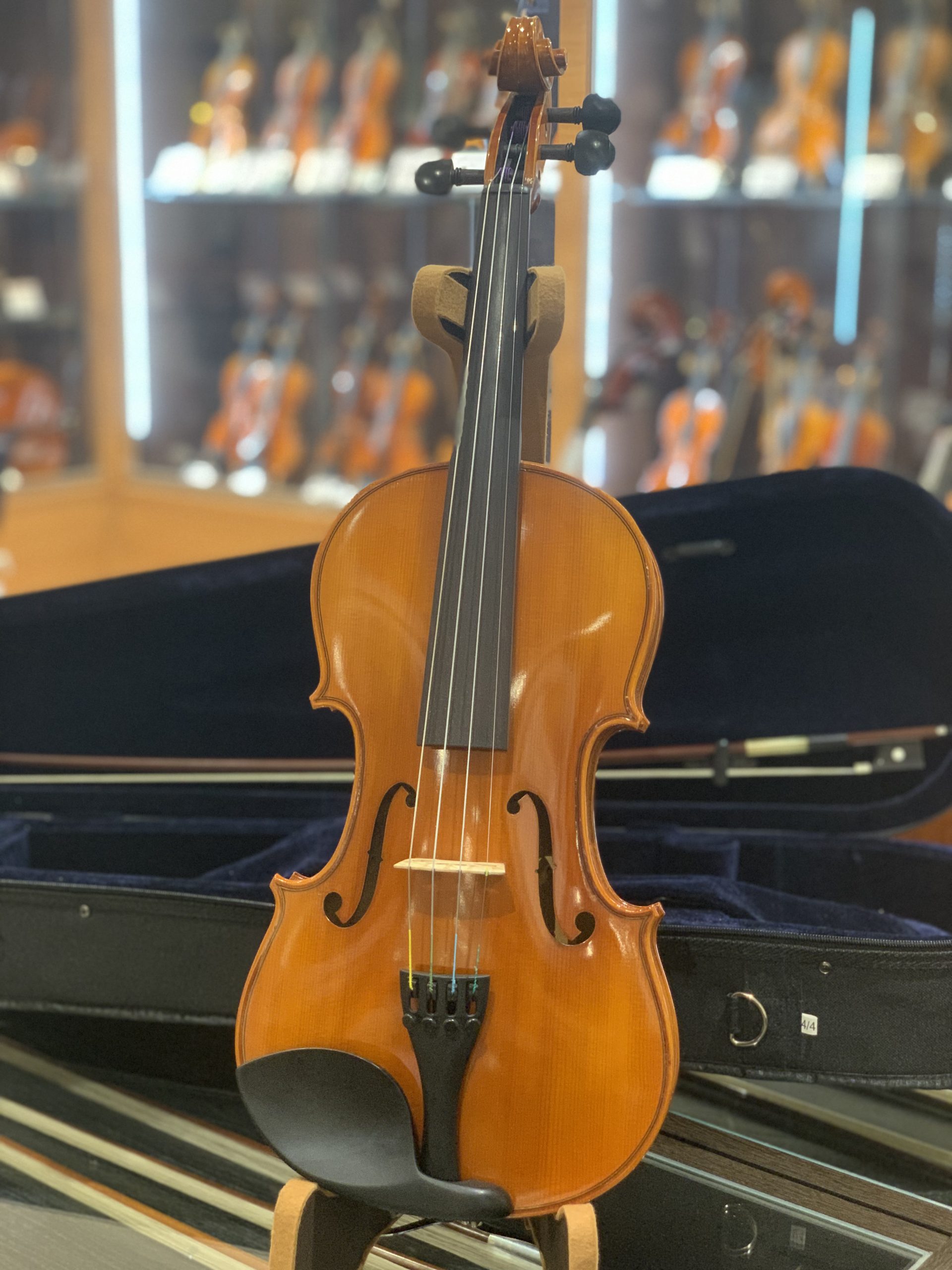 *中古ヴァイオリン入荷のご案内 [https://www.shimamura.co.jp/shop/fukuoka/winds-strings/20171115/12::title=] **EASTMAN(イーストマン)SVL80セット |*メーカー|EASTMAN(イーストマン)| |*型名|SV […]