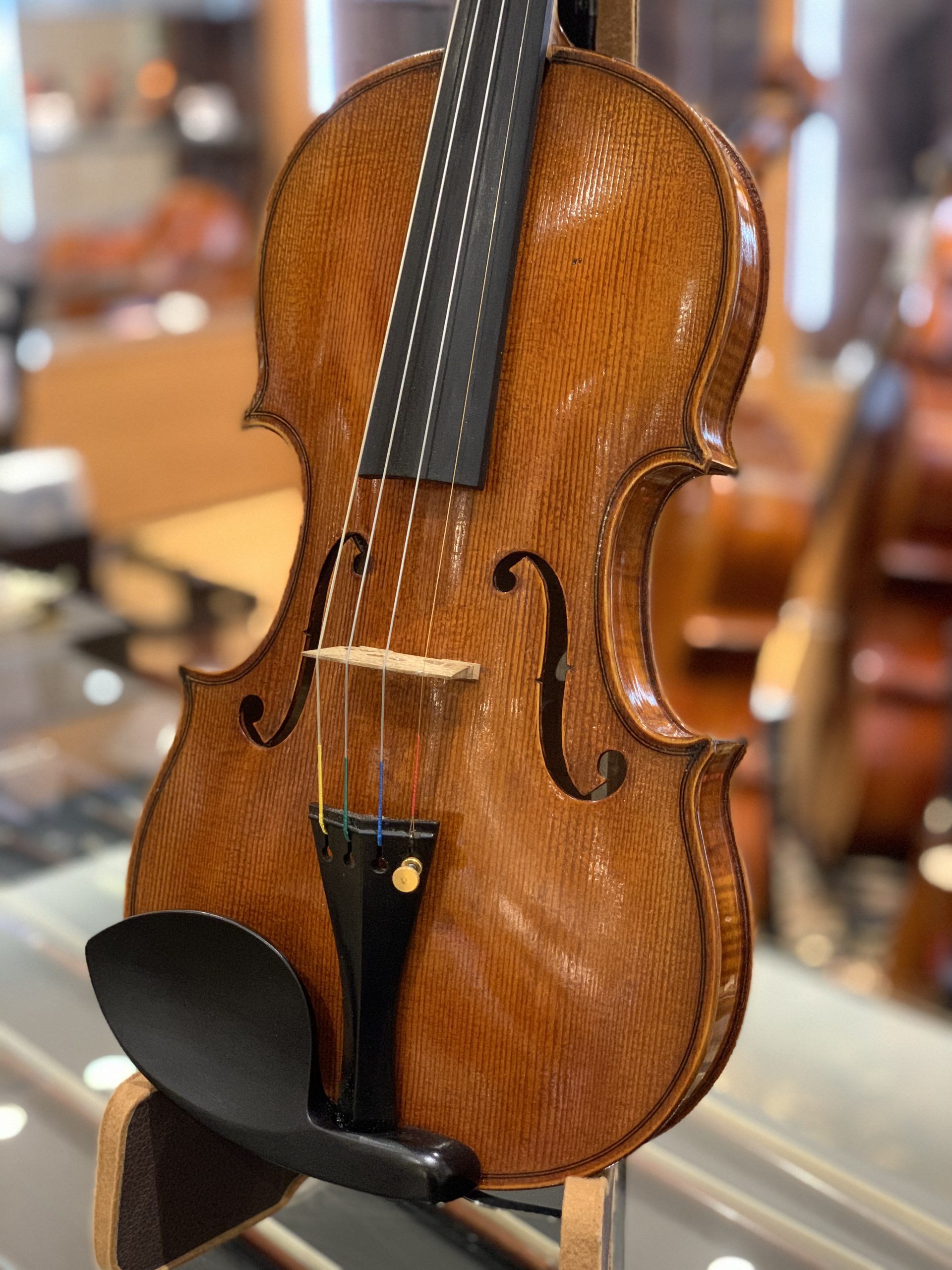 *中古ヴァイオリン入荷のご案内 [https://www.shimamura.co.jp/shop/fukuoka/winds-strings/20171115/12::title=] **K.AR.HOUSE V-4 こちらは、ドイツの工房で製作されたの量産メーカー、K.AR.HOUSEのV-4を […]