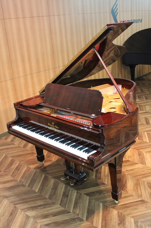 STEINWAY & SONSO180 RW(中古)