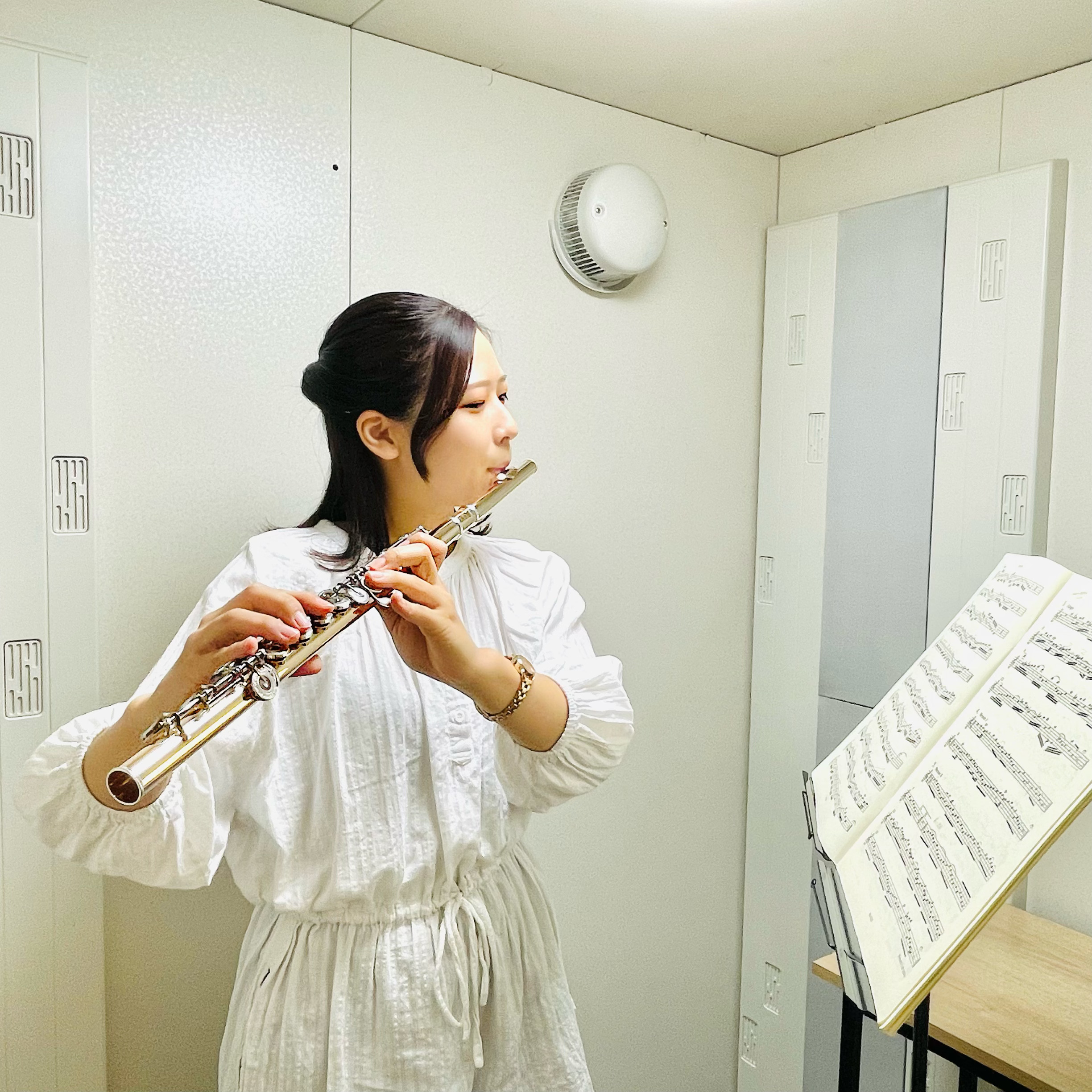 こんにちは！フルートインストラクターの山本です。 今回私がご紹介するのは、「この冬おすすめする楽譜5選」です。 クリスマス、忘年会、新年会、コンサートなど様々なイベントもあり、フルートを演奏する機会も多い季節です。 そこで、皆様にはぜひこの5選を楽譜選びの参考にして頂けたらと思います。 CONTEN […]
