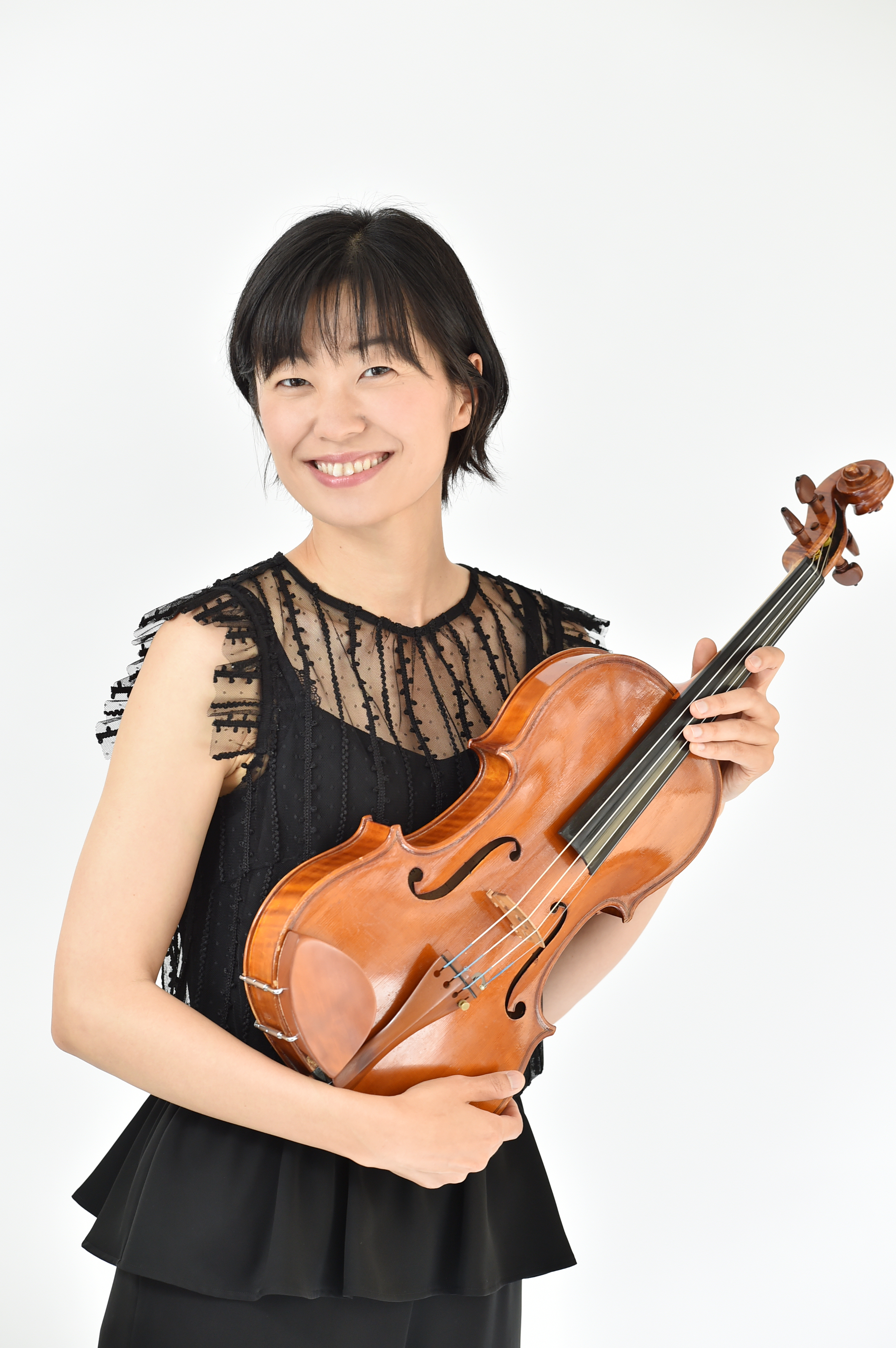 ヴィオラ小倉 由衣 (Yui Ogura)
