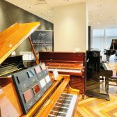 【ピアノ専門店】グランドピアノからアップライトピアノまで国内外メーカーのピアノを展示中。最新情報はこちら！